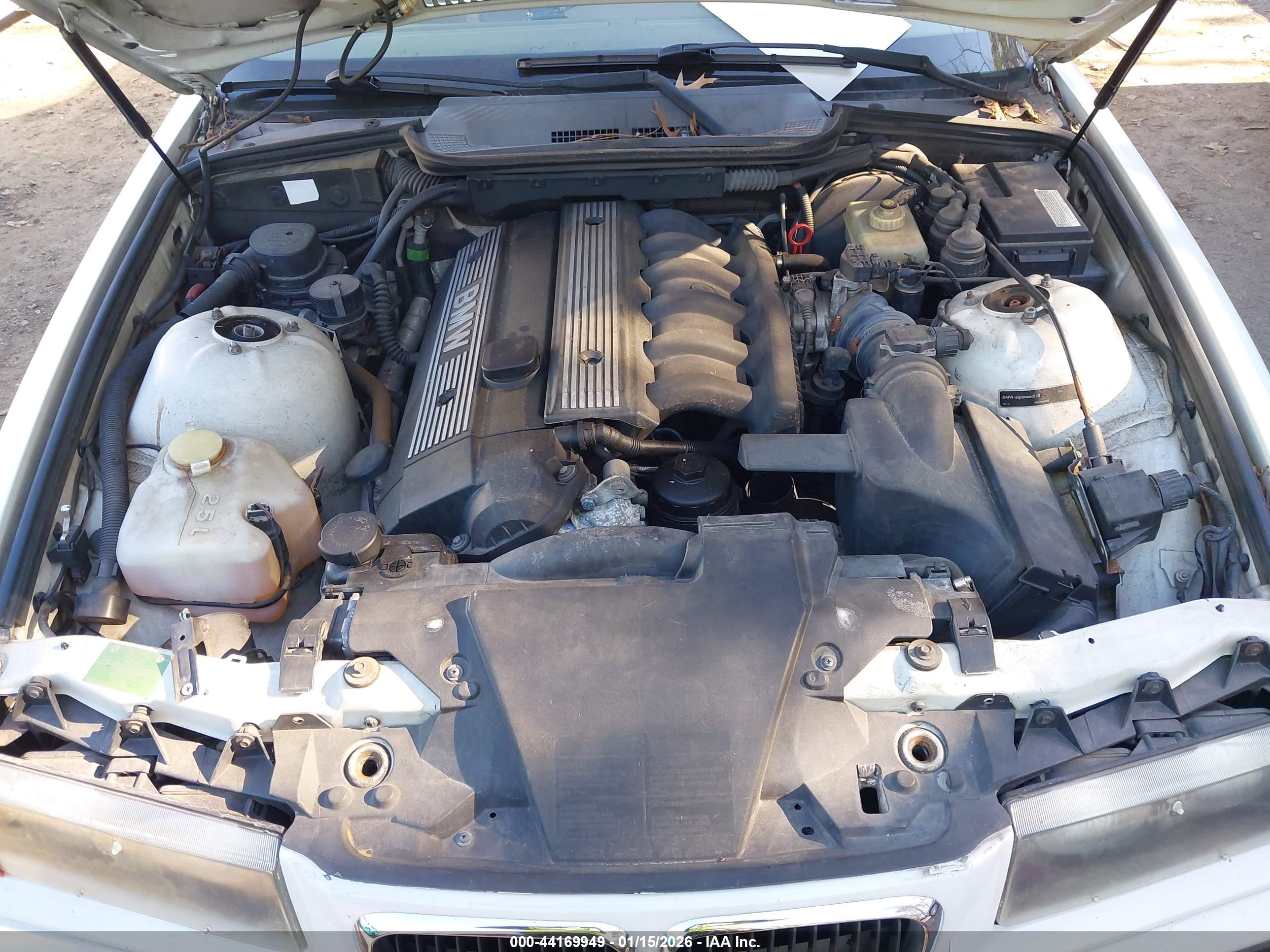 BMW 328IC image 10