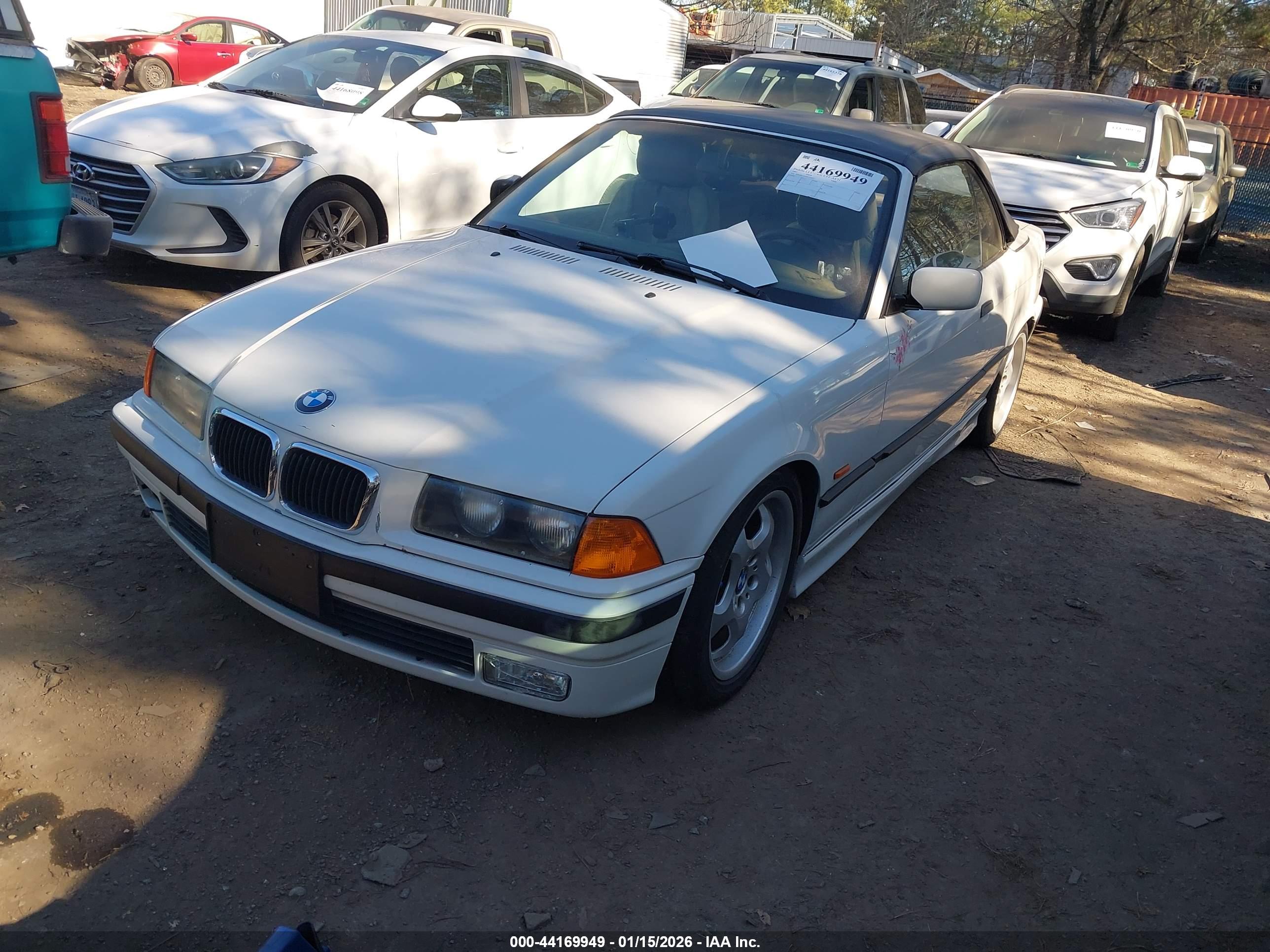 BMW 328IC image 2