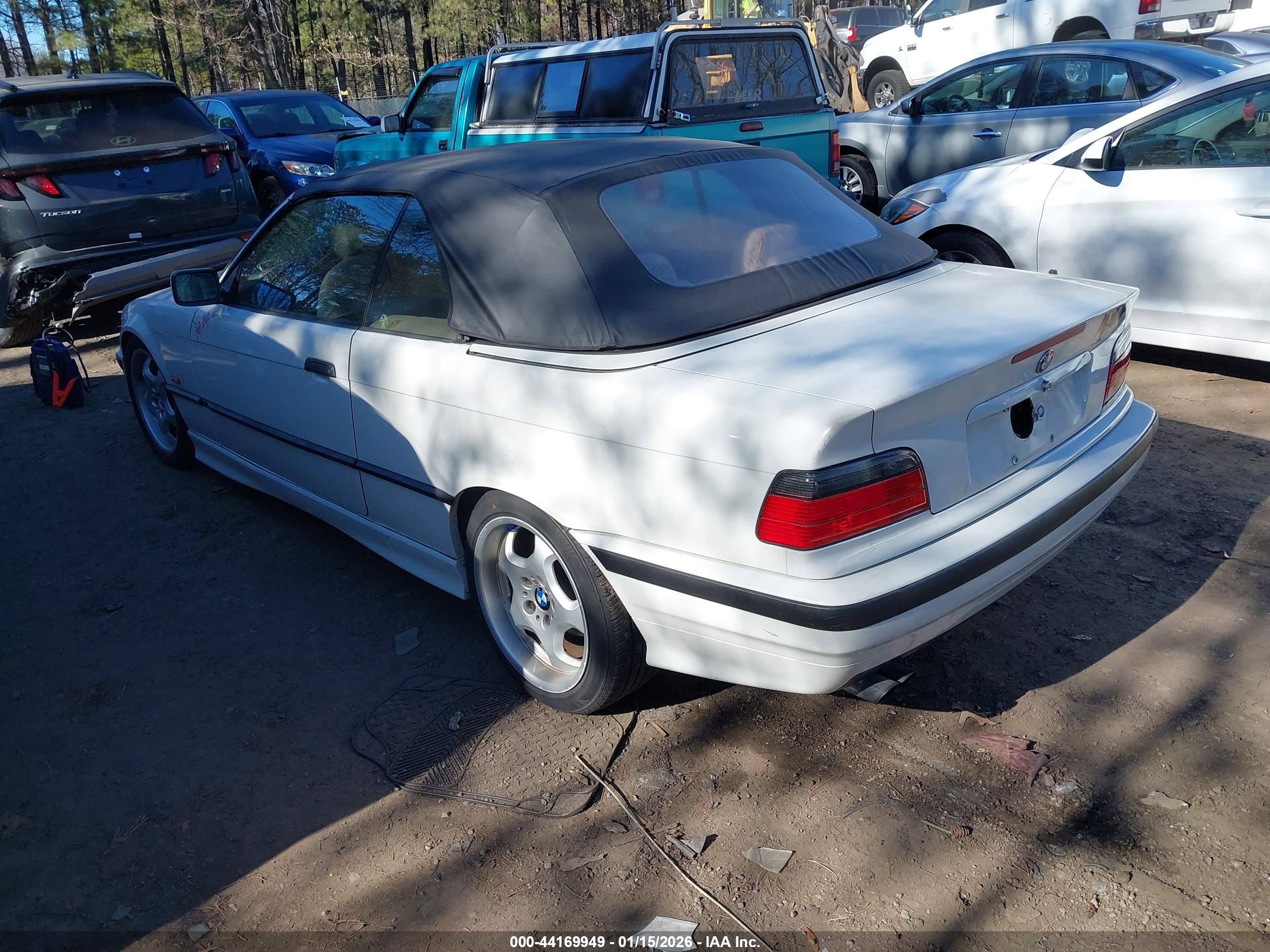 BMW 328IC image 3