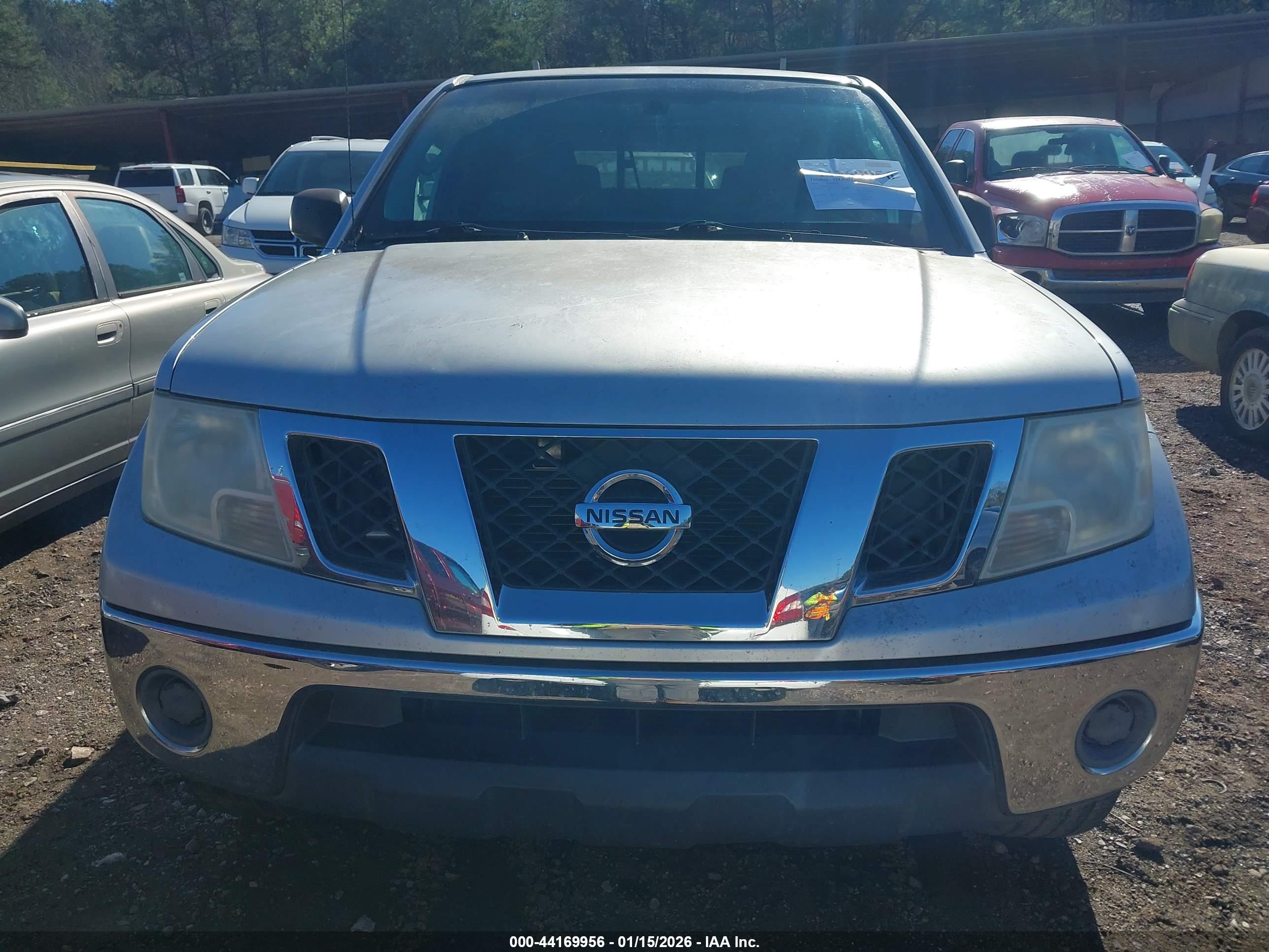 NISSAN FRONTIER image 6
