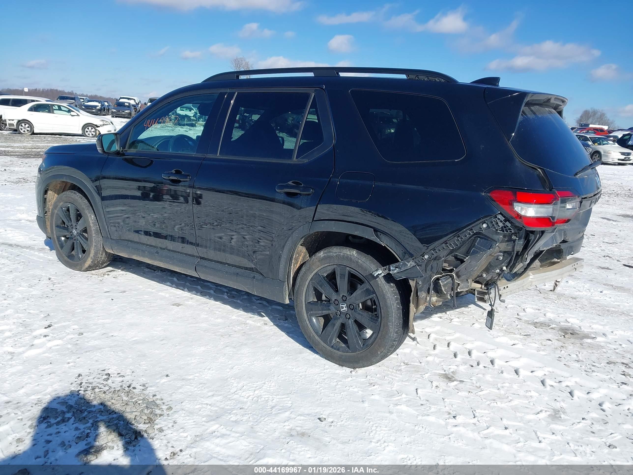 HONDA PILOT image 3