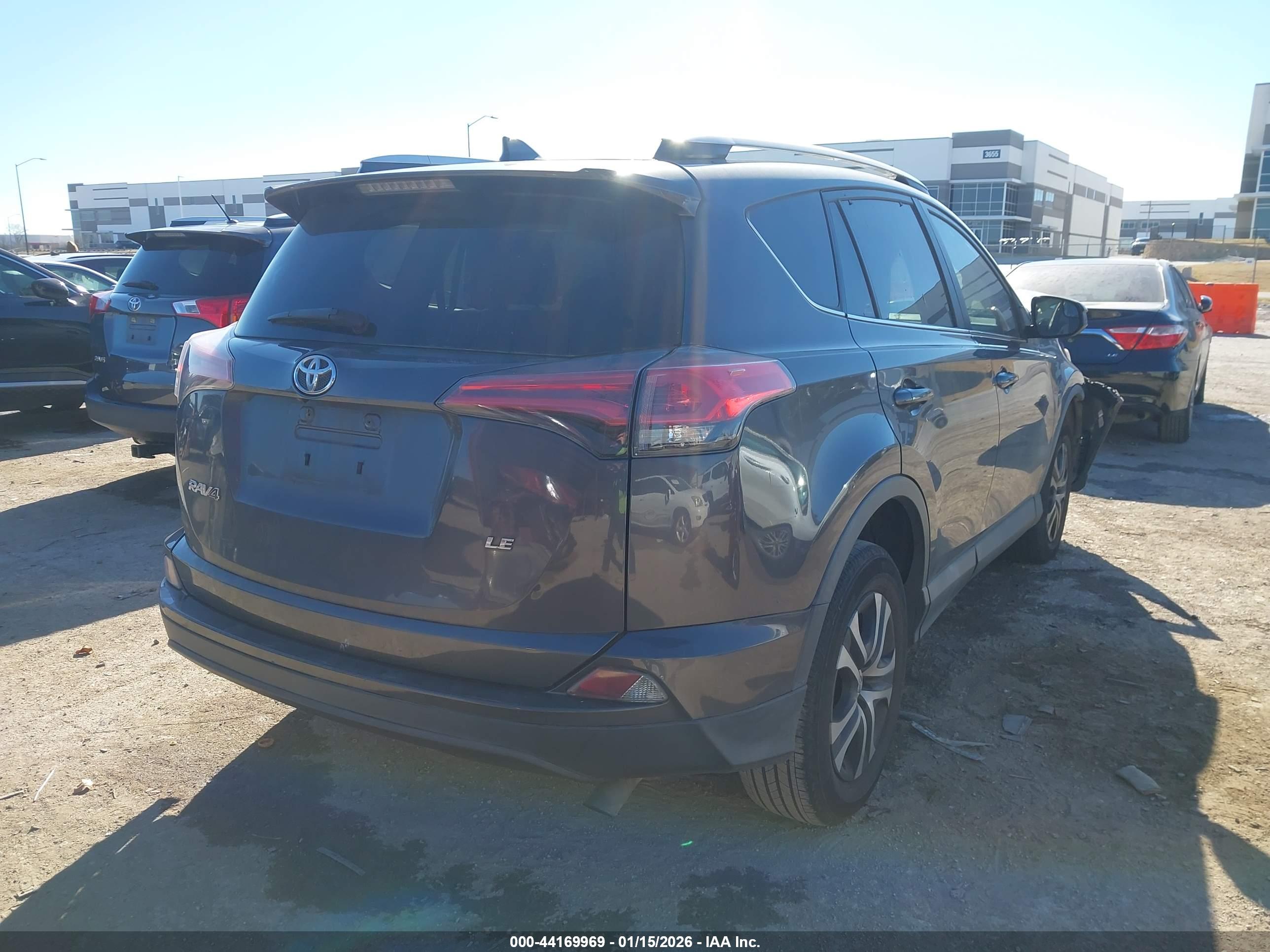 TOYOTA RAV4 image 4