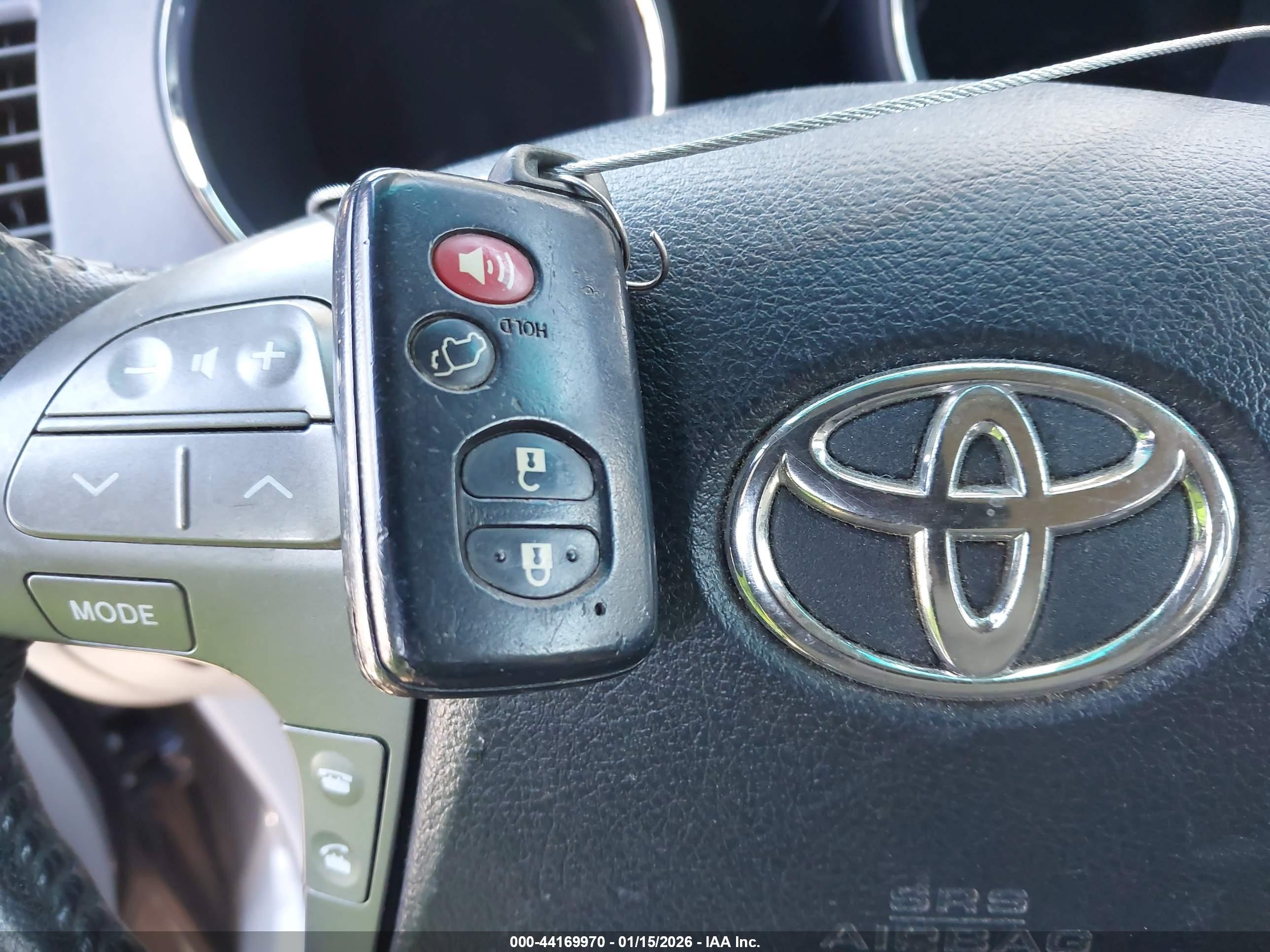 TOYOTA HIGHLANDER image 11