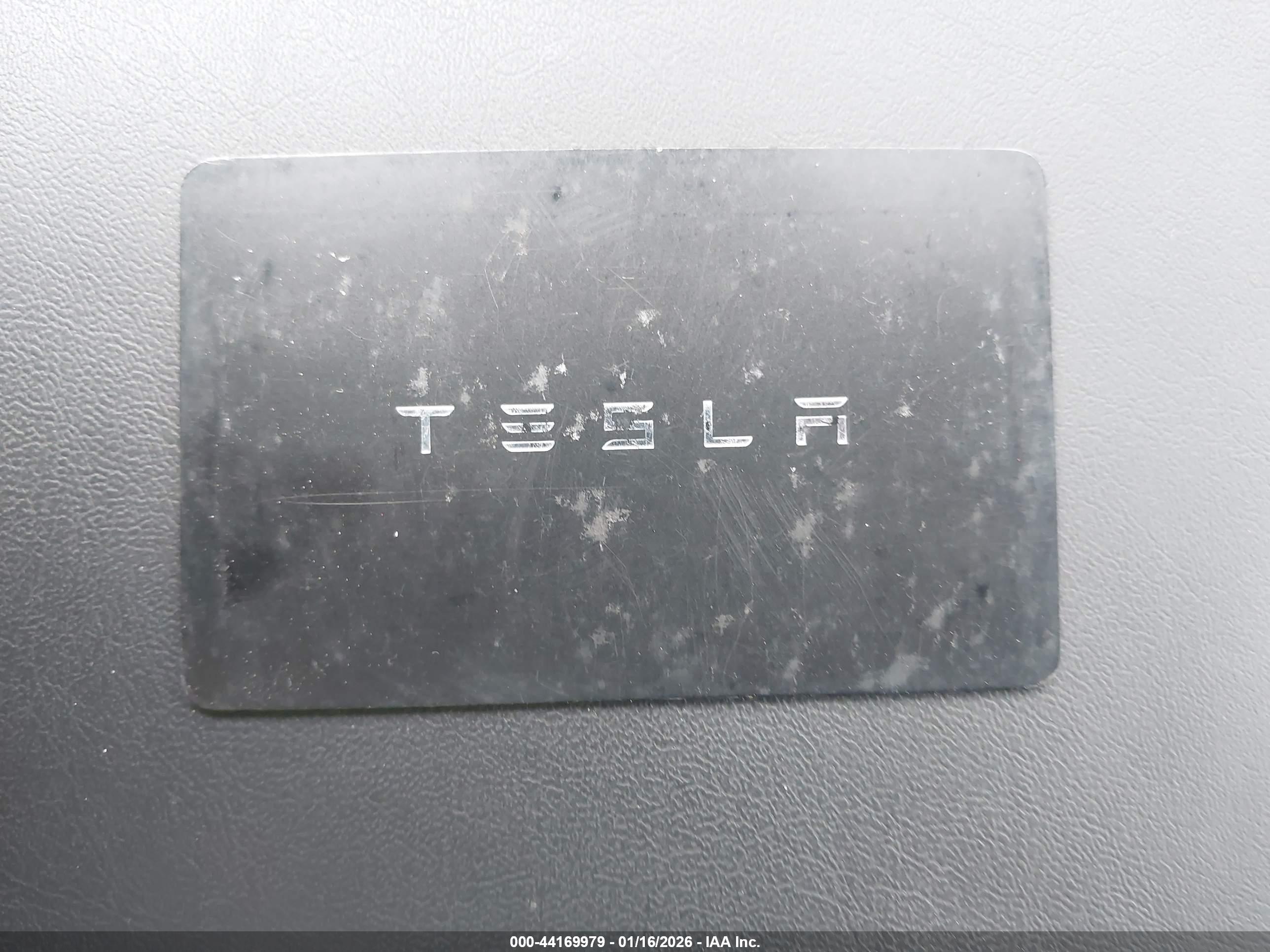 TESLA MODEL image 11