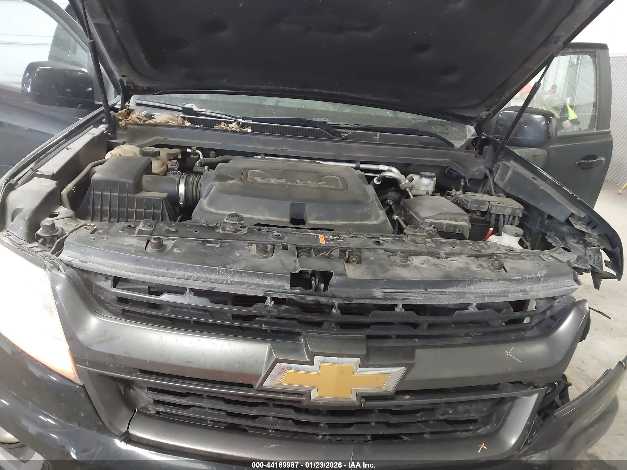 CHEVROLET COLORADO image 10