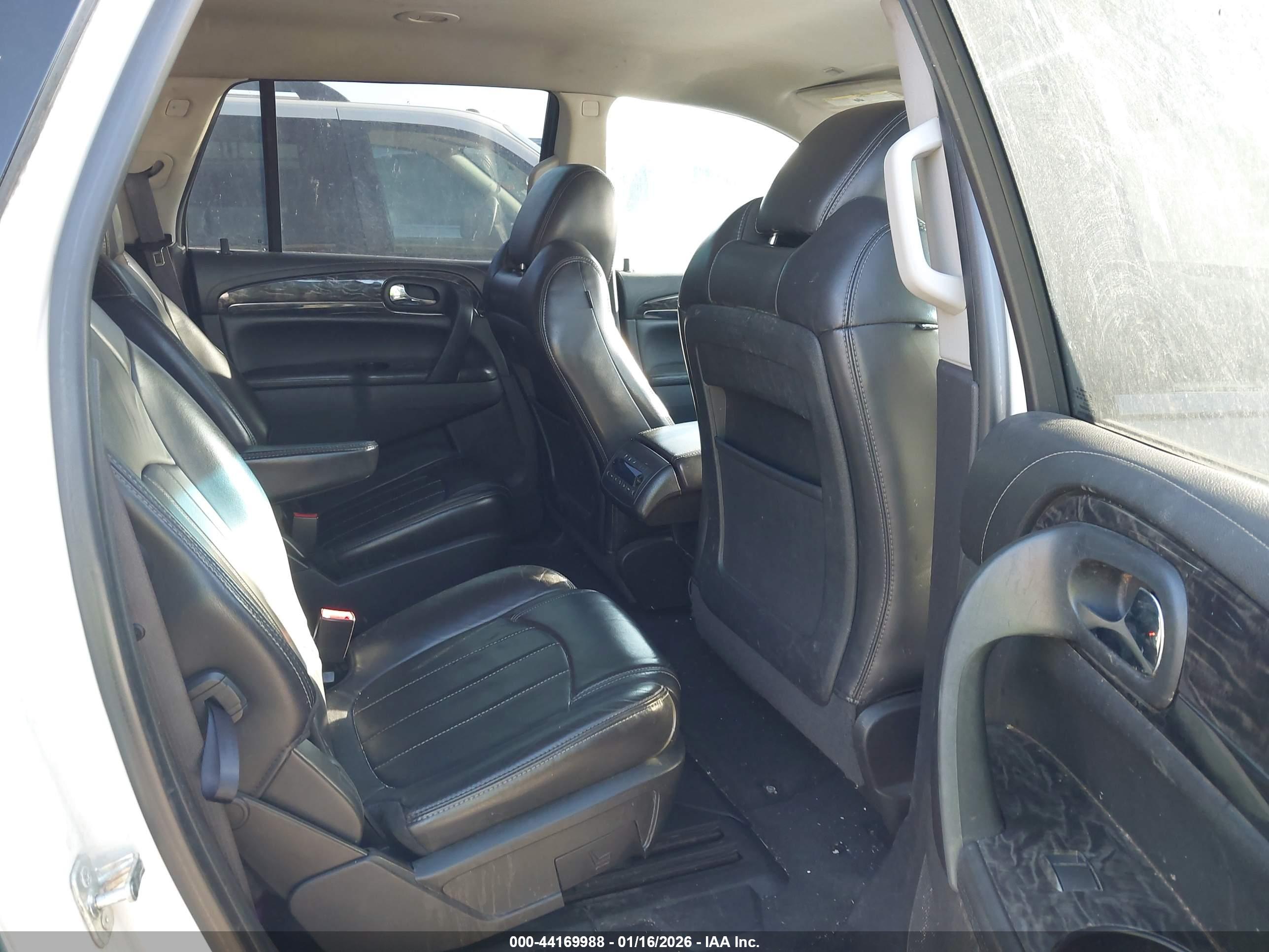BUICK ENCLAVE image 8