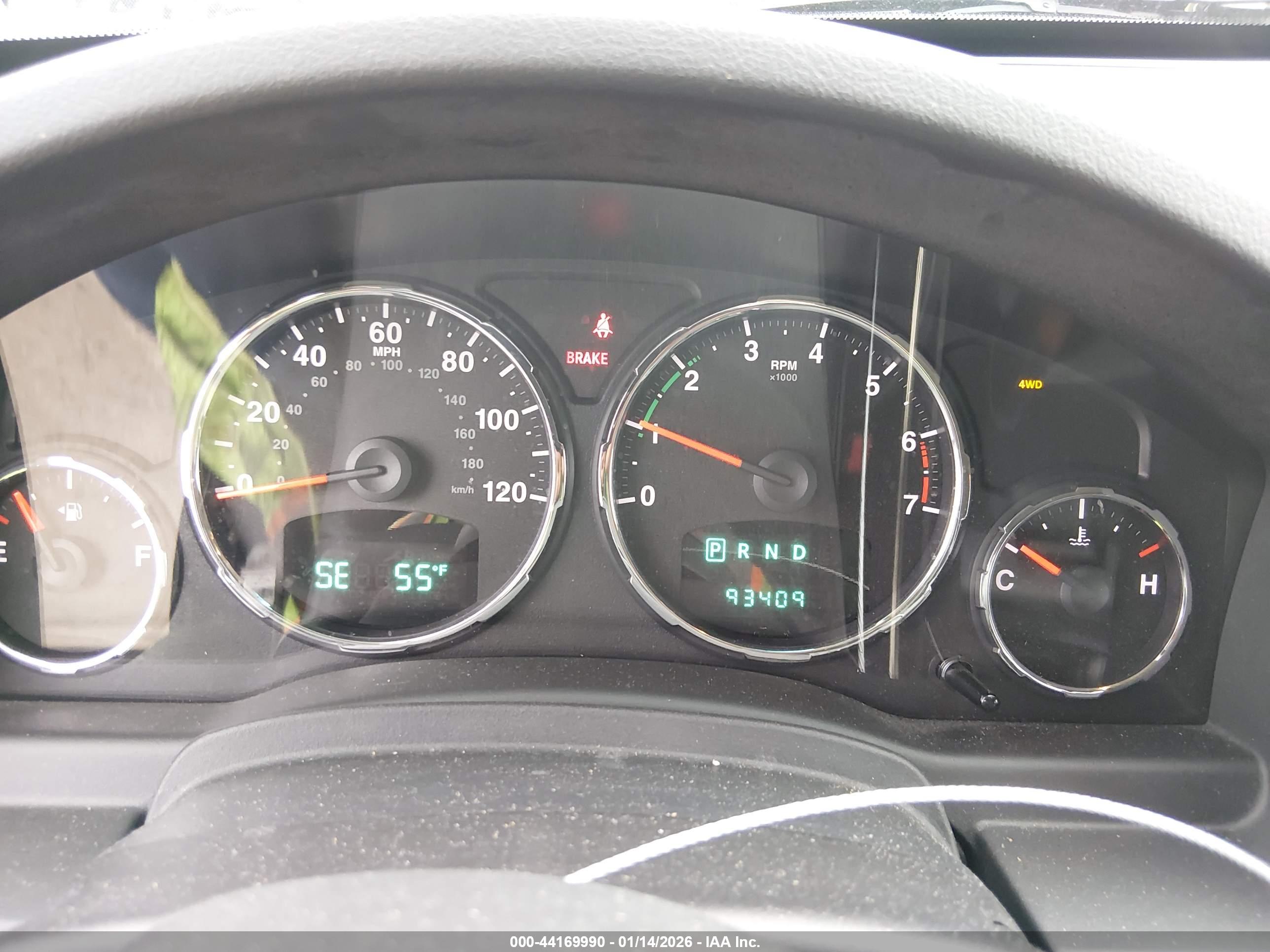 JEEP LIBERTY image 7