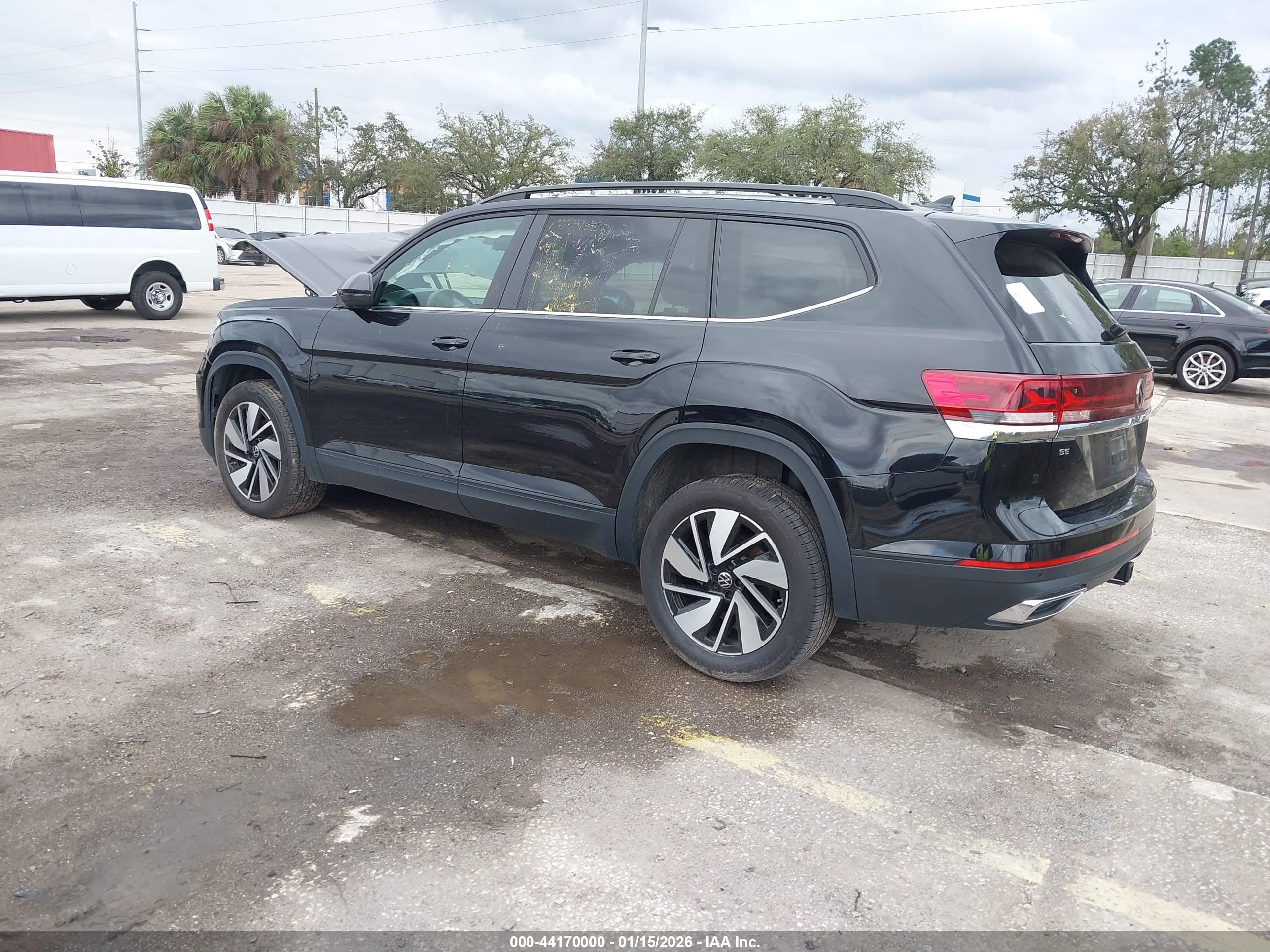 VOLKSWAGEN ATLAS image 3