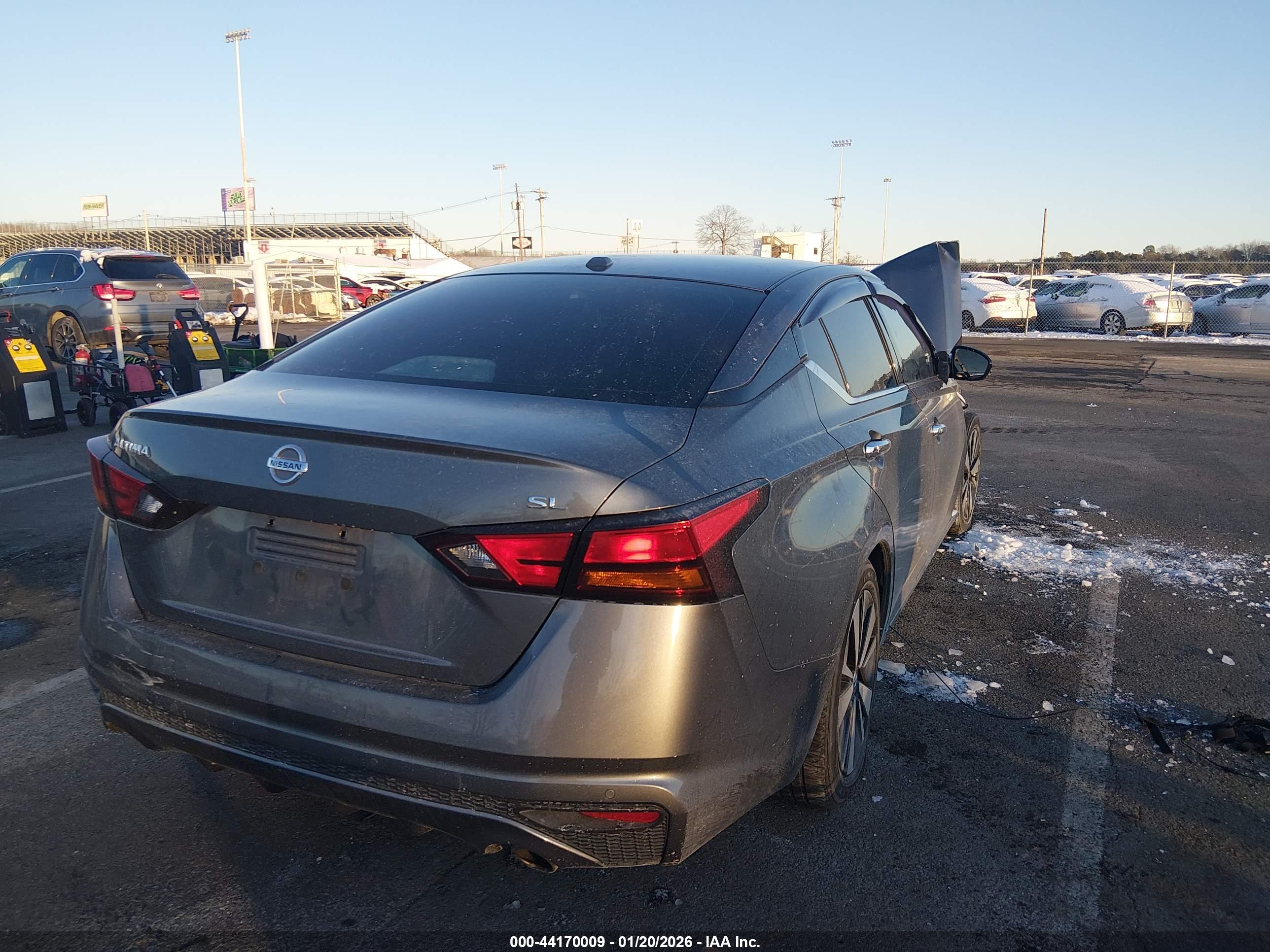 NISSAN ALTIMA image 4