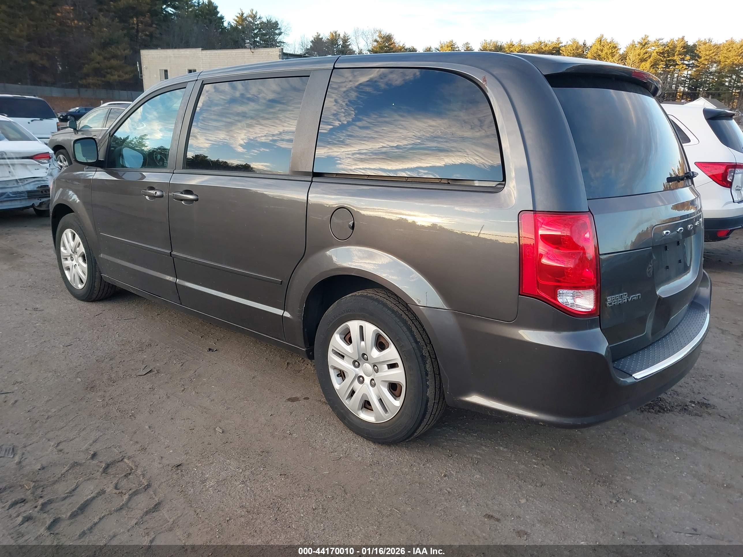 DODGE GRAND image 3