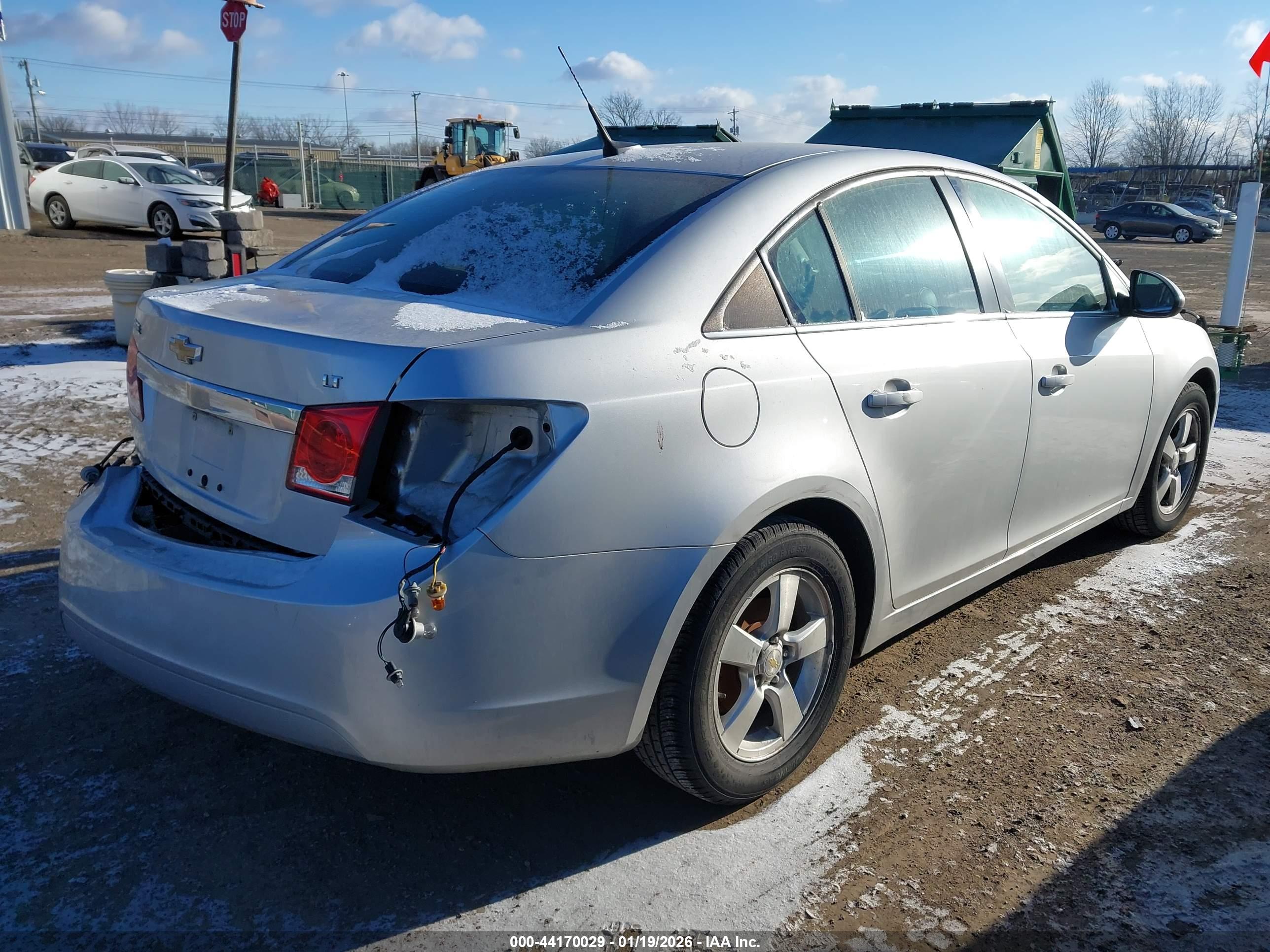 CHEVROLET CRUZE image 4