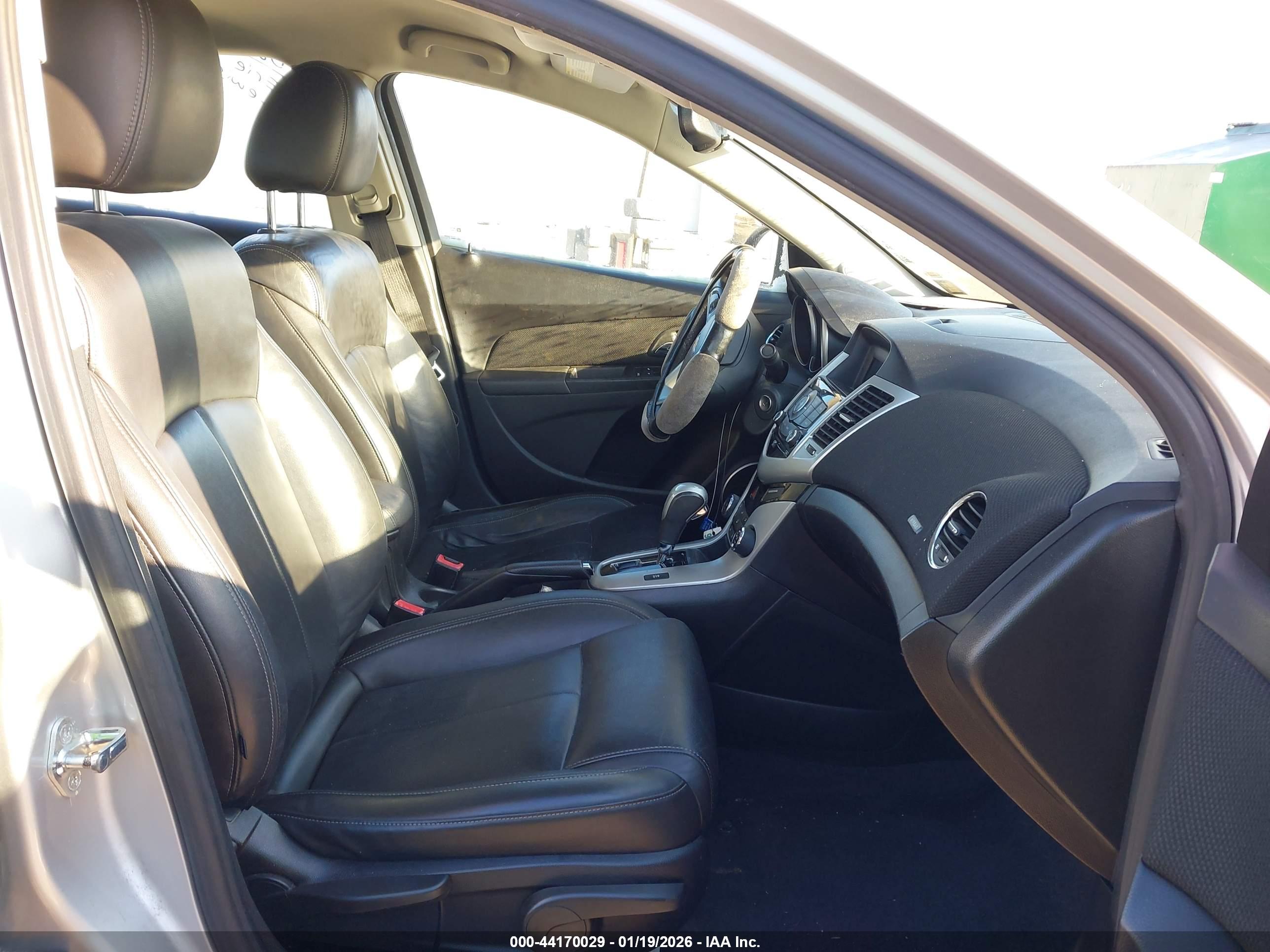 CHEVROLET CRUZE image 5
