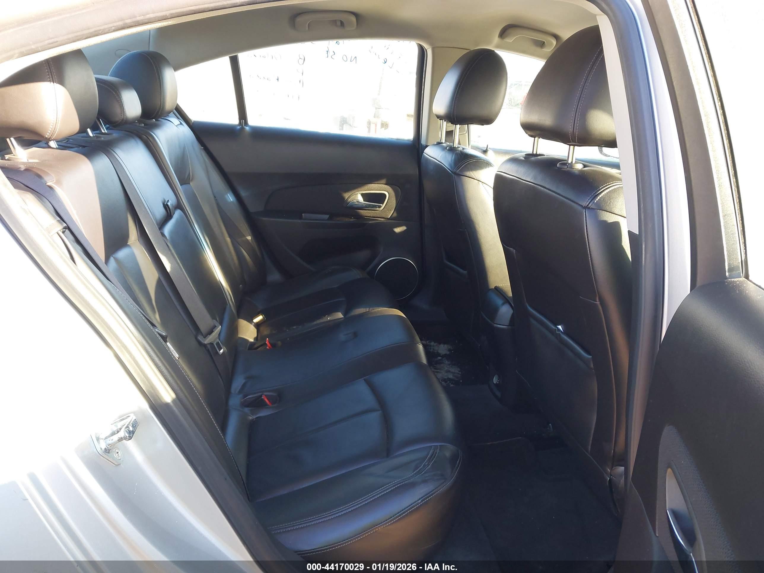 CHEVROLET CRUZE image 8