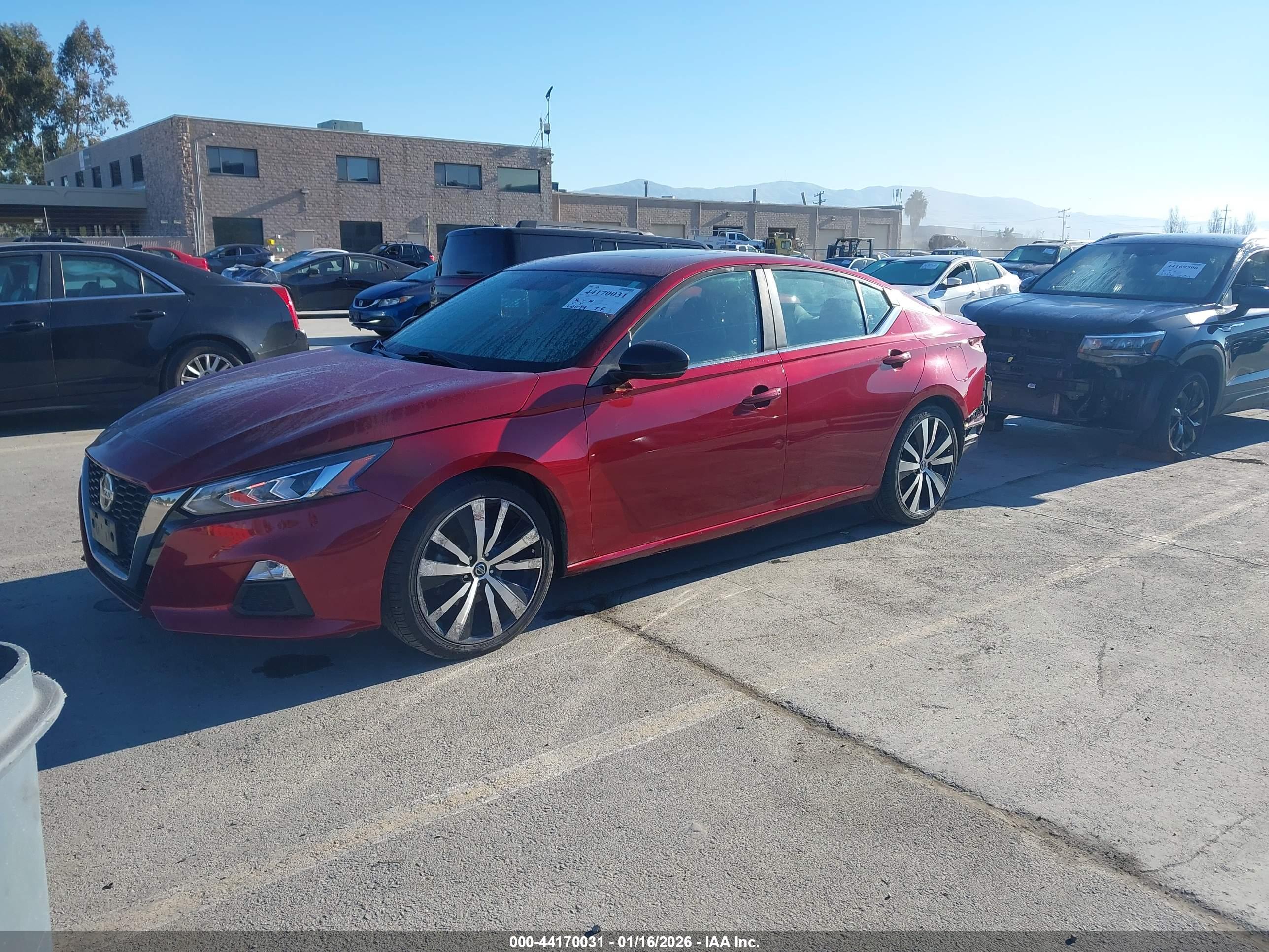 NISSAN ALTIMA image 2