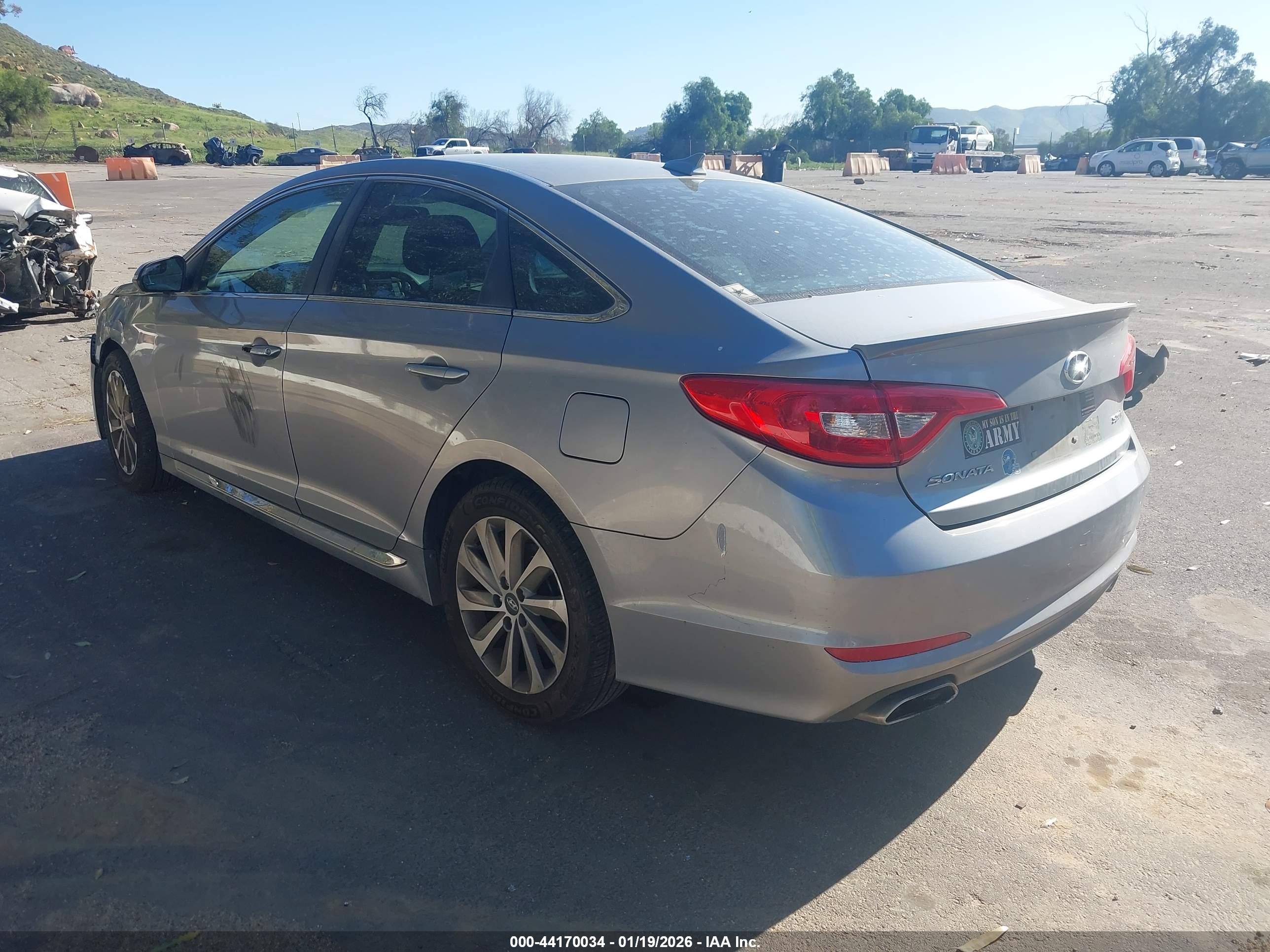 HYUNDAI SONATA image 3