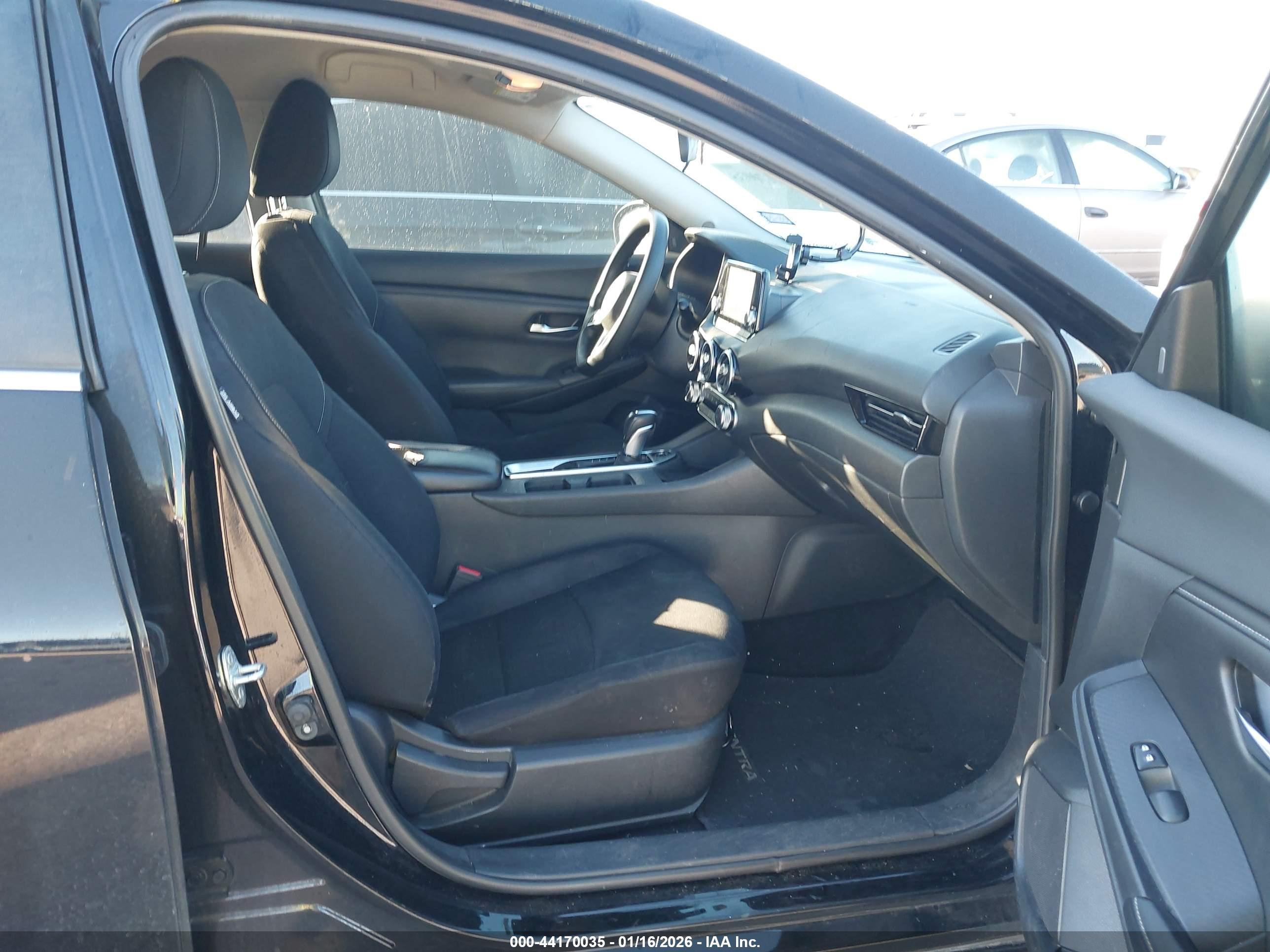 NISSAN SENTRA image 5