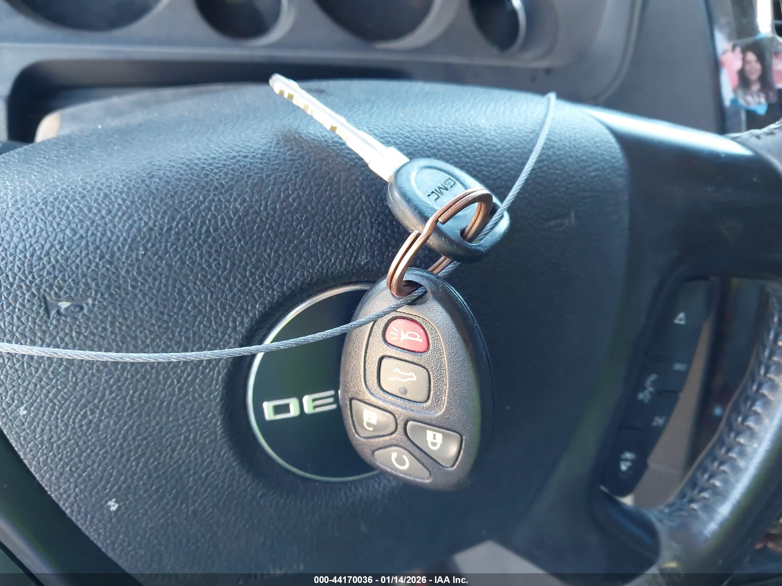 GMC ACADIA image 11
