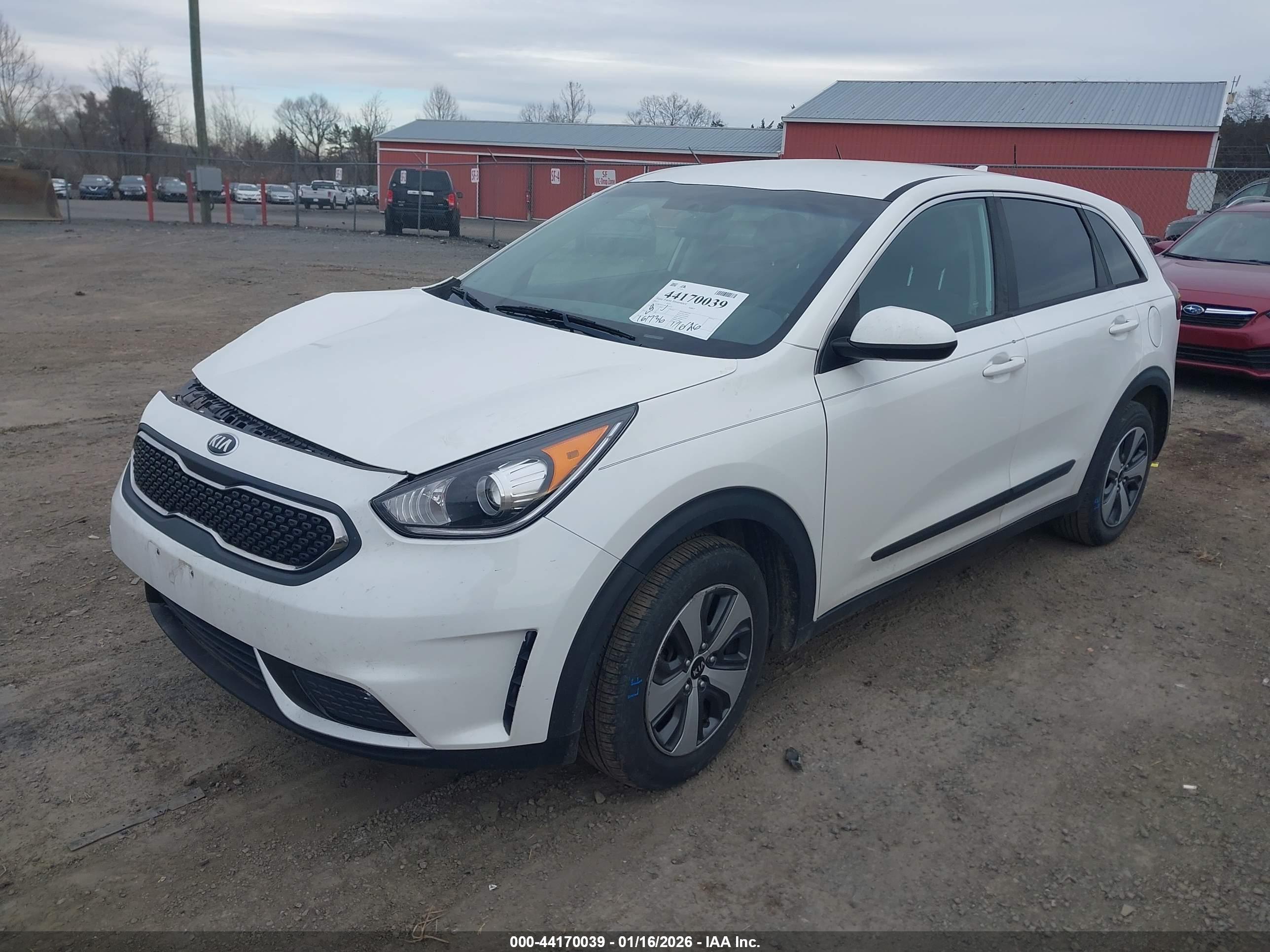 KIA NIRO image 2