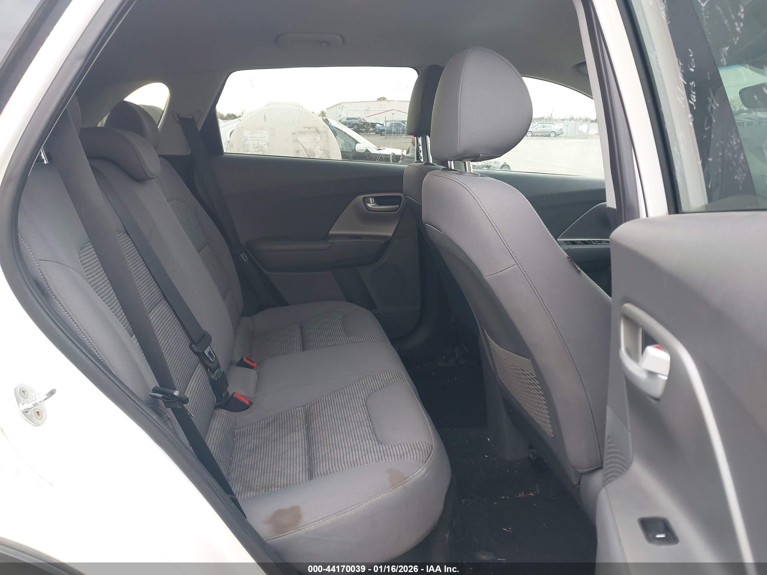 KIA NIRO image 8