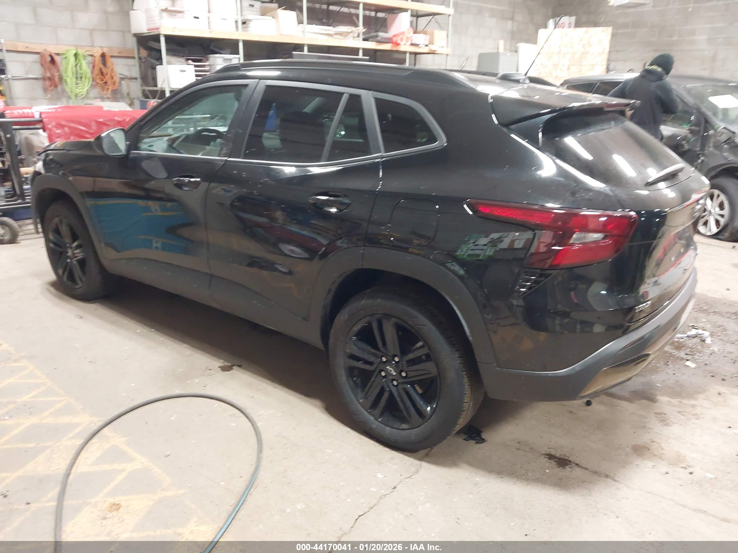 CHEVROLET TRAX image 3