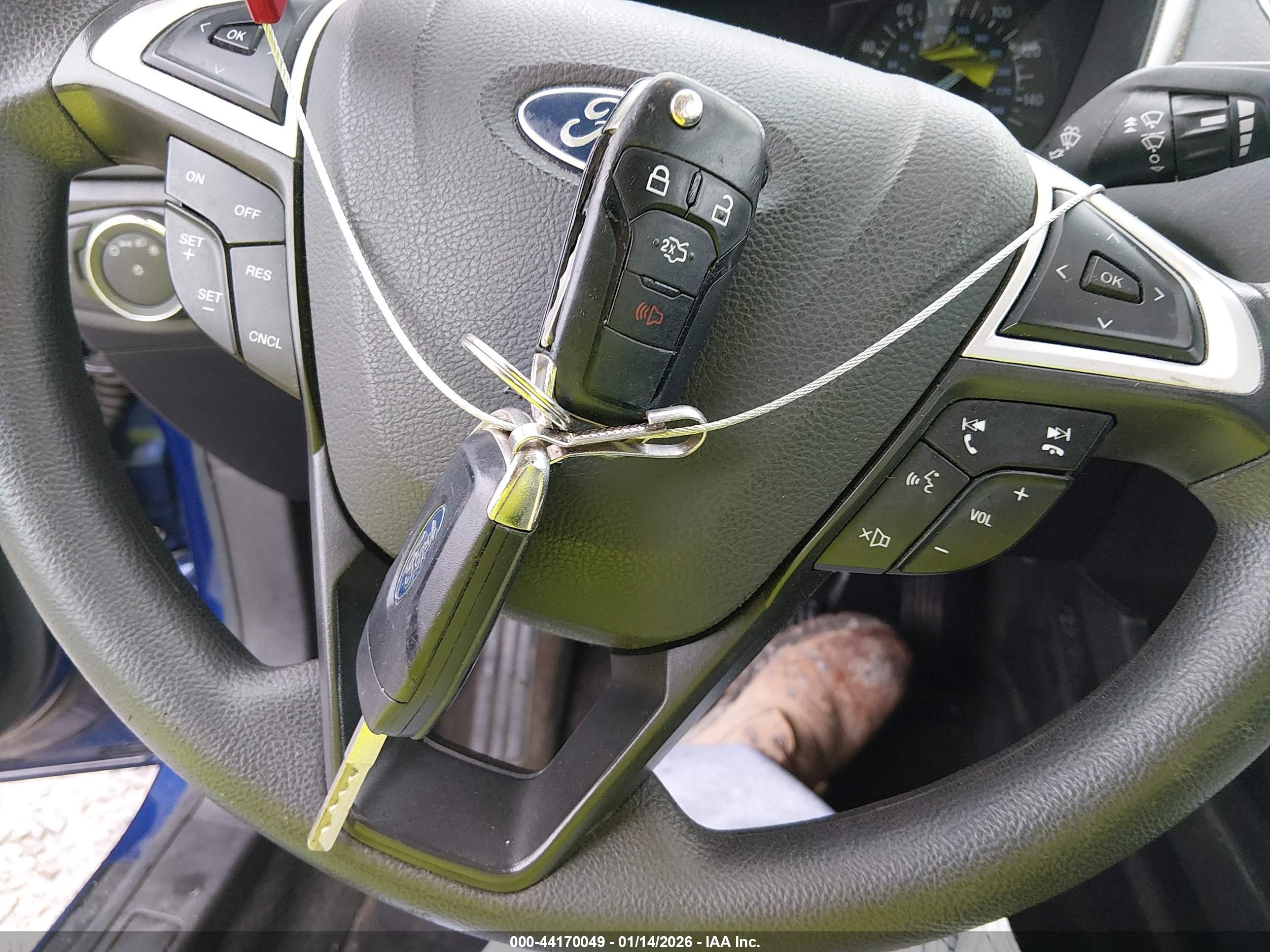 FORD FUSION image 11