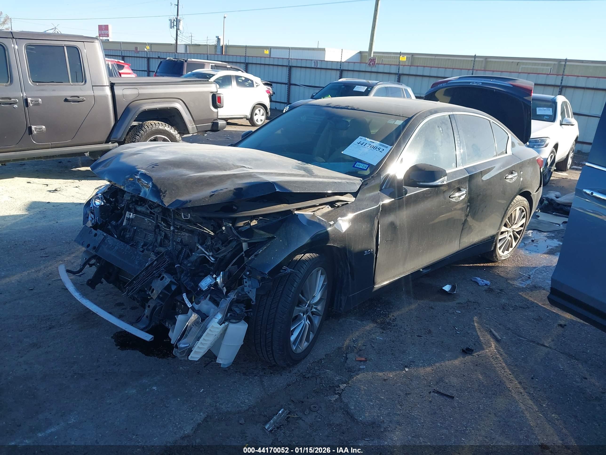 INFINITI Q50 image 2