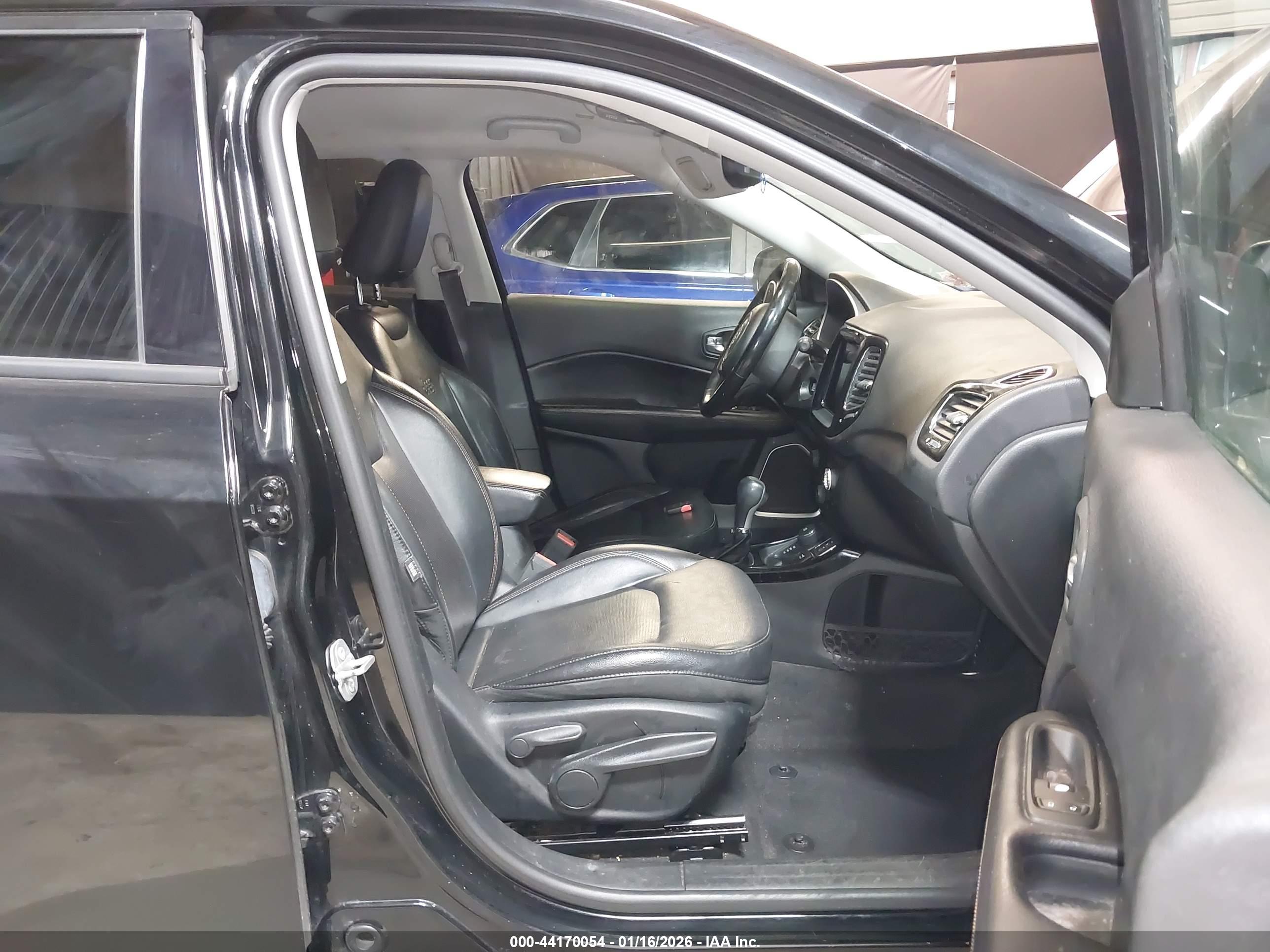 JEEP COMPASS image 5