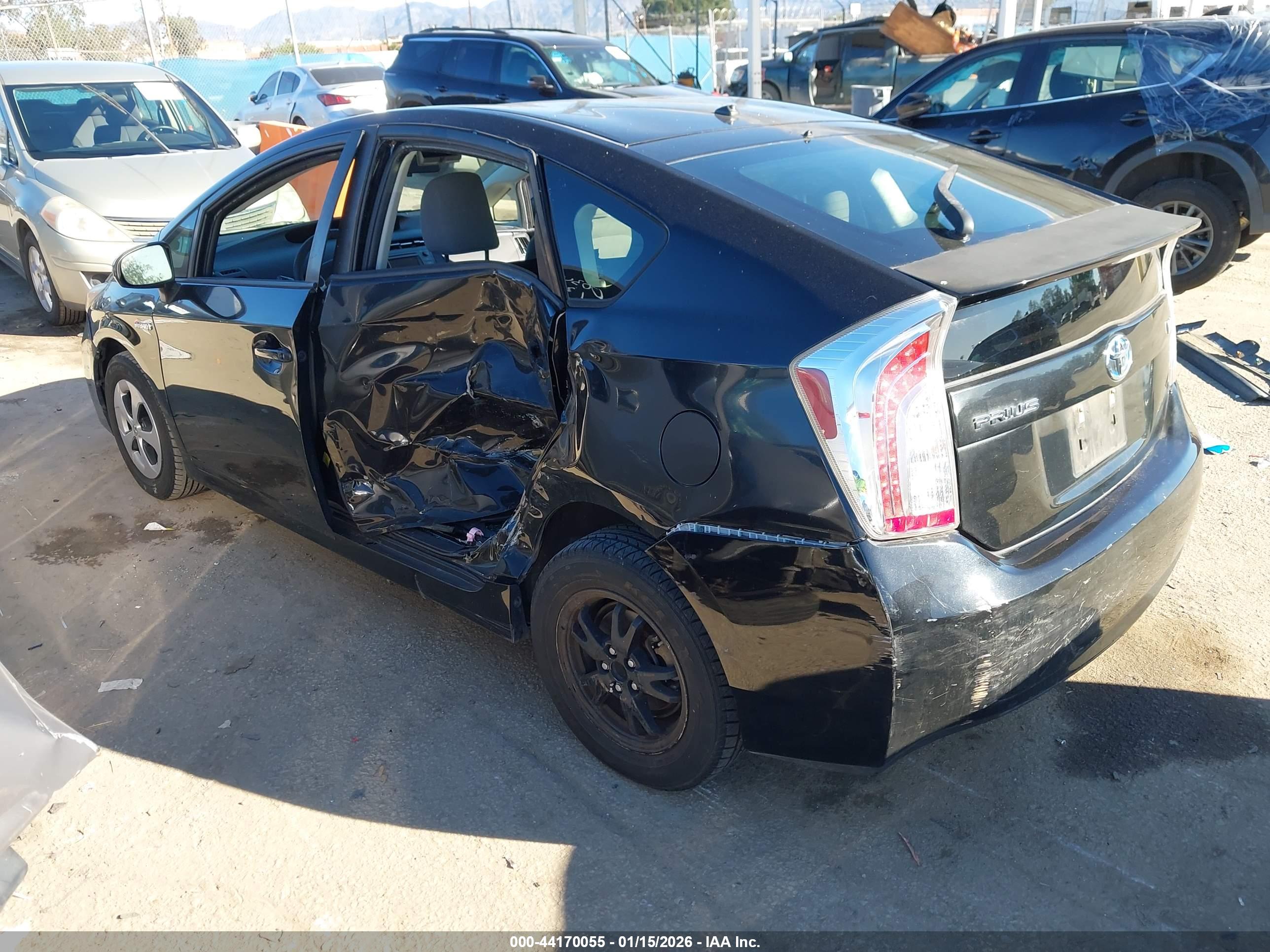 TOYOTA PRIUS image 3