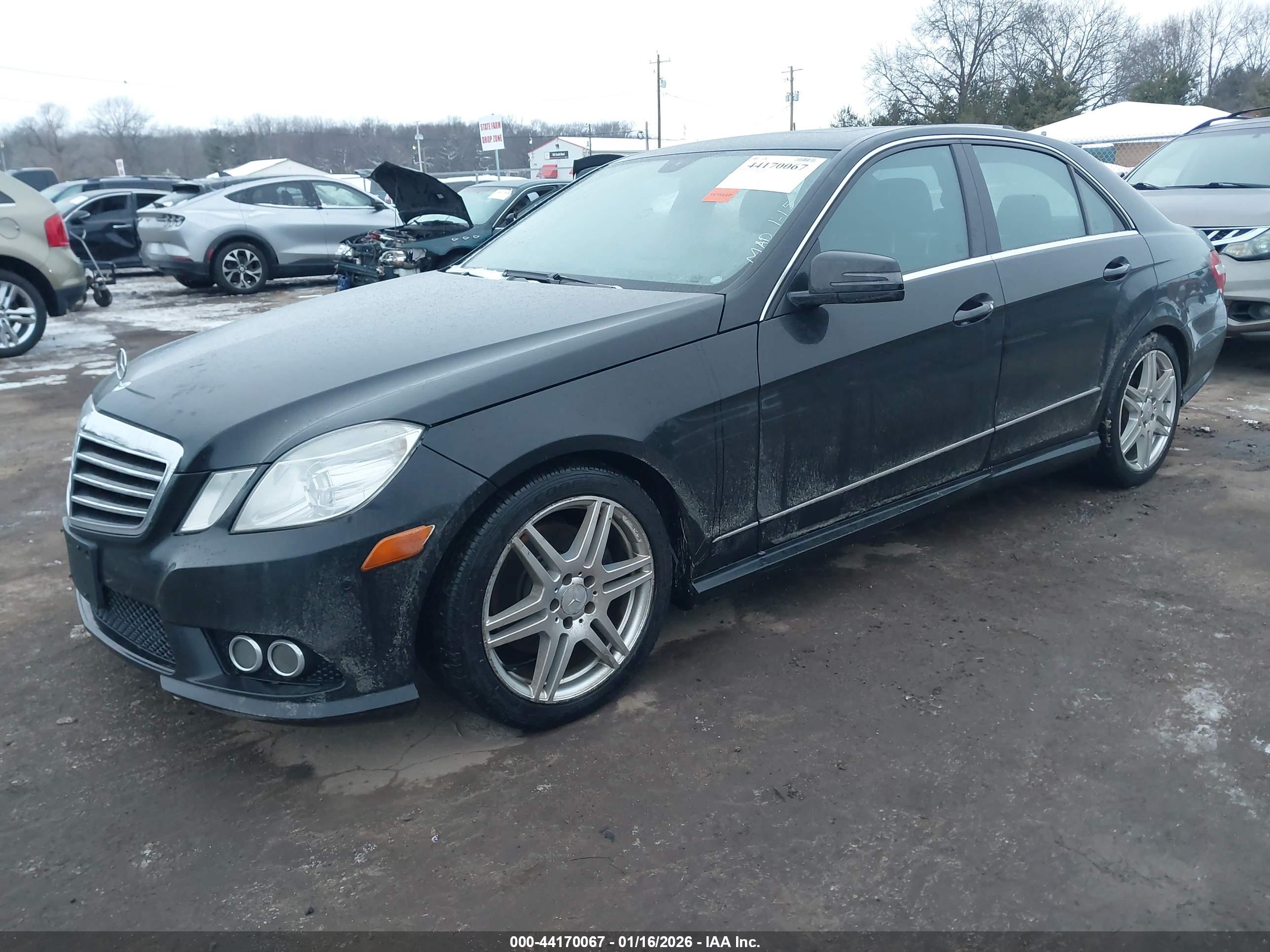 MERCEDES-BENZ E image 2