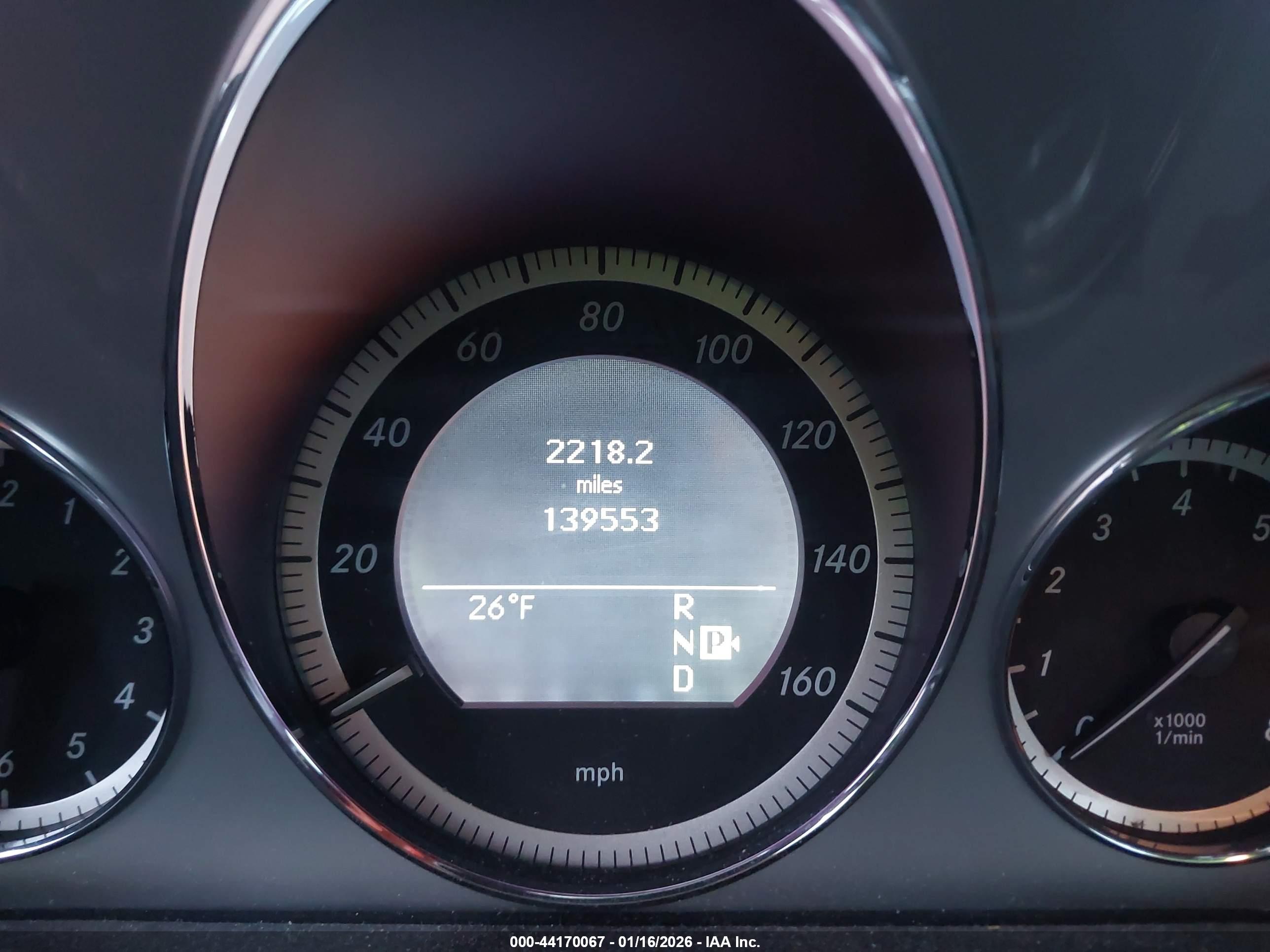MERCEDES-BENZ E image 7