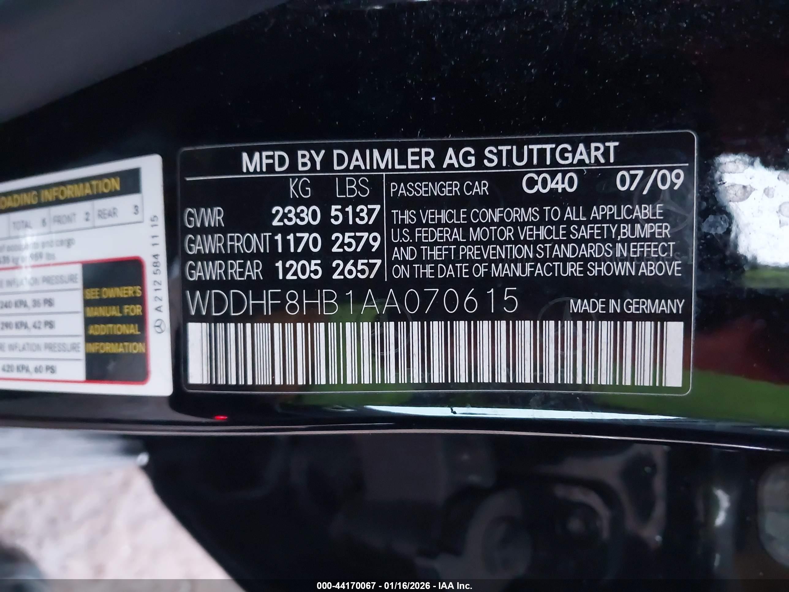 MERCEDES-BENZ E image 9
