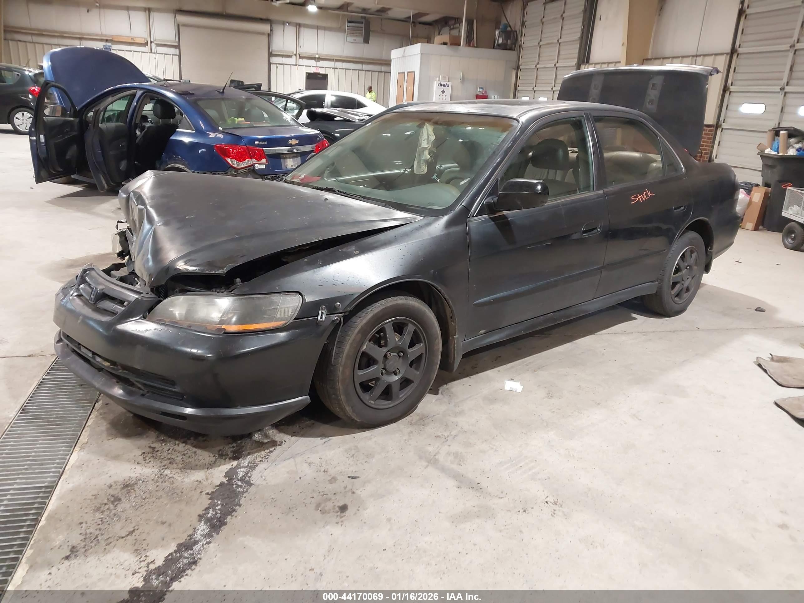 HONDA ACCORD image 2