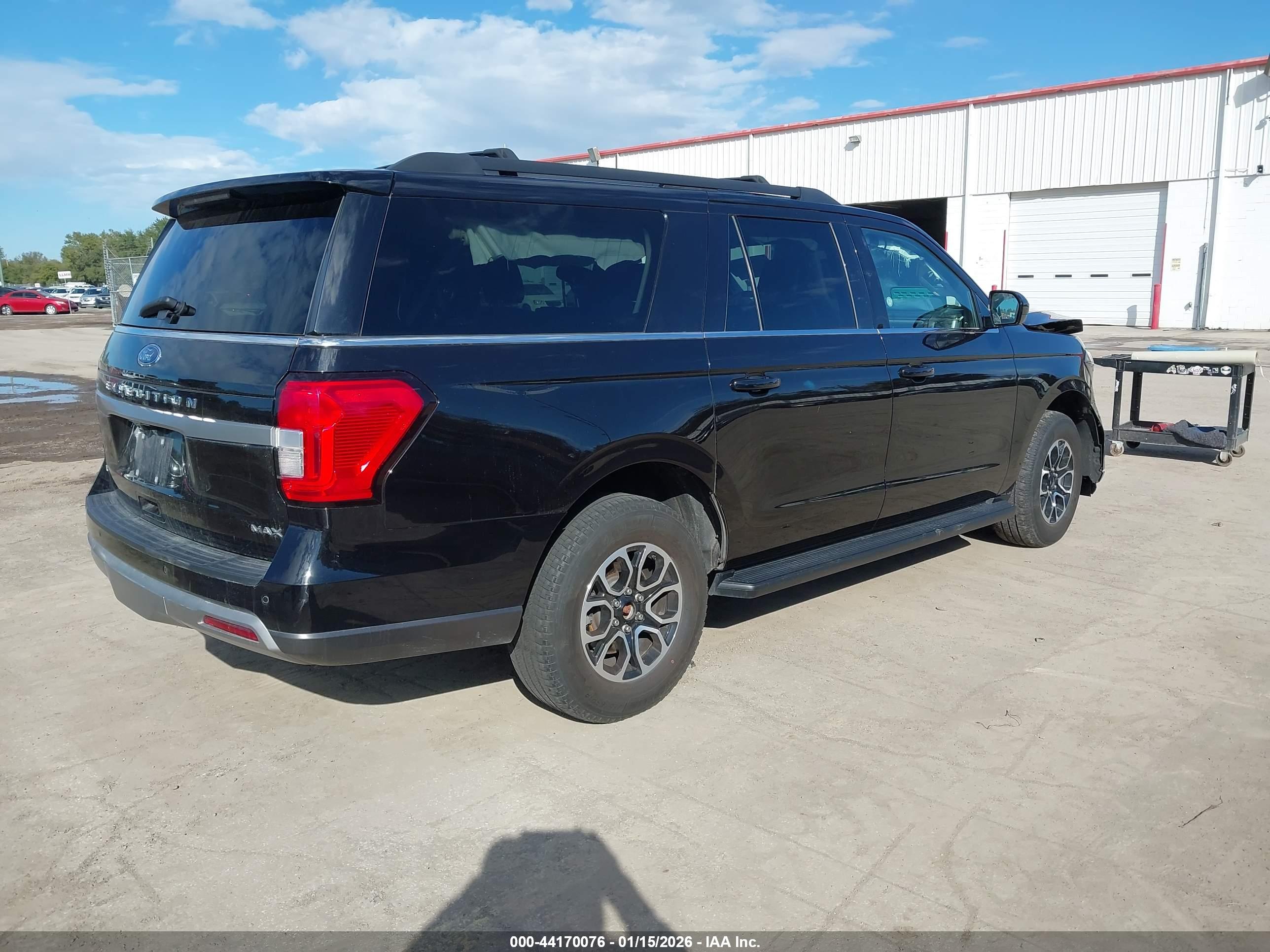 FORD EXPEDITION image 4