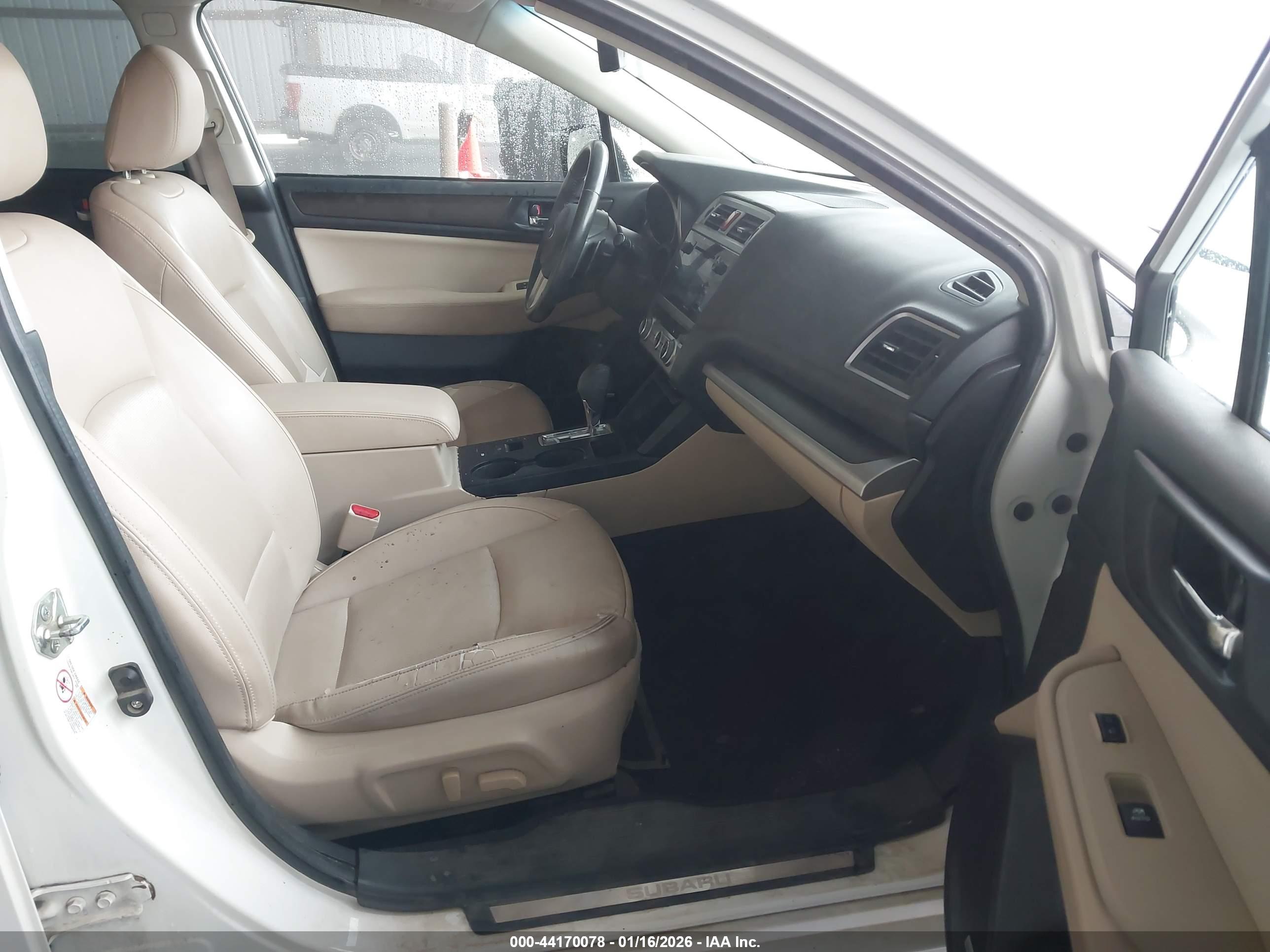 SUBARU LEGACY image 5