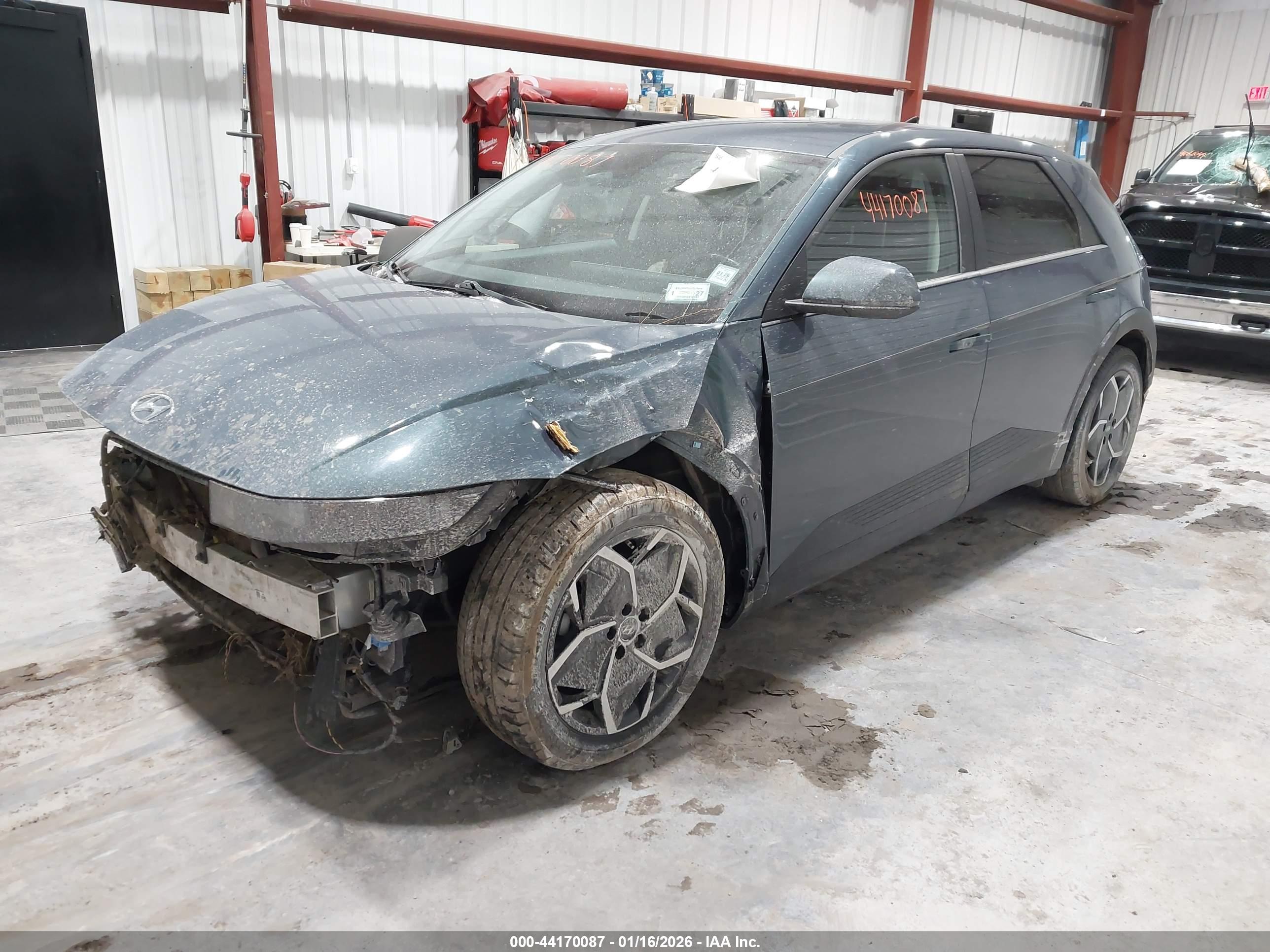 HYUNDAI IONIQ image 2