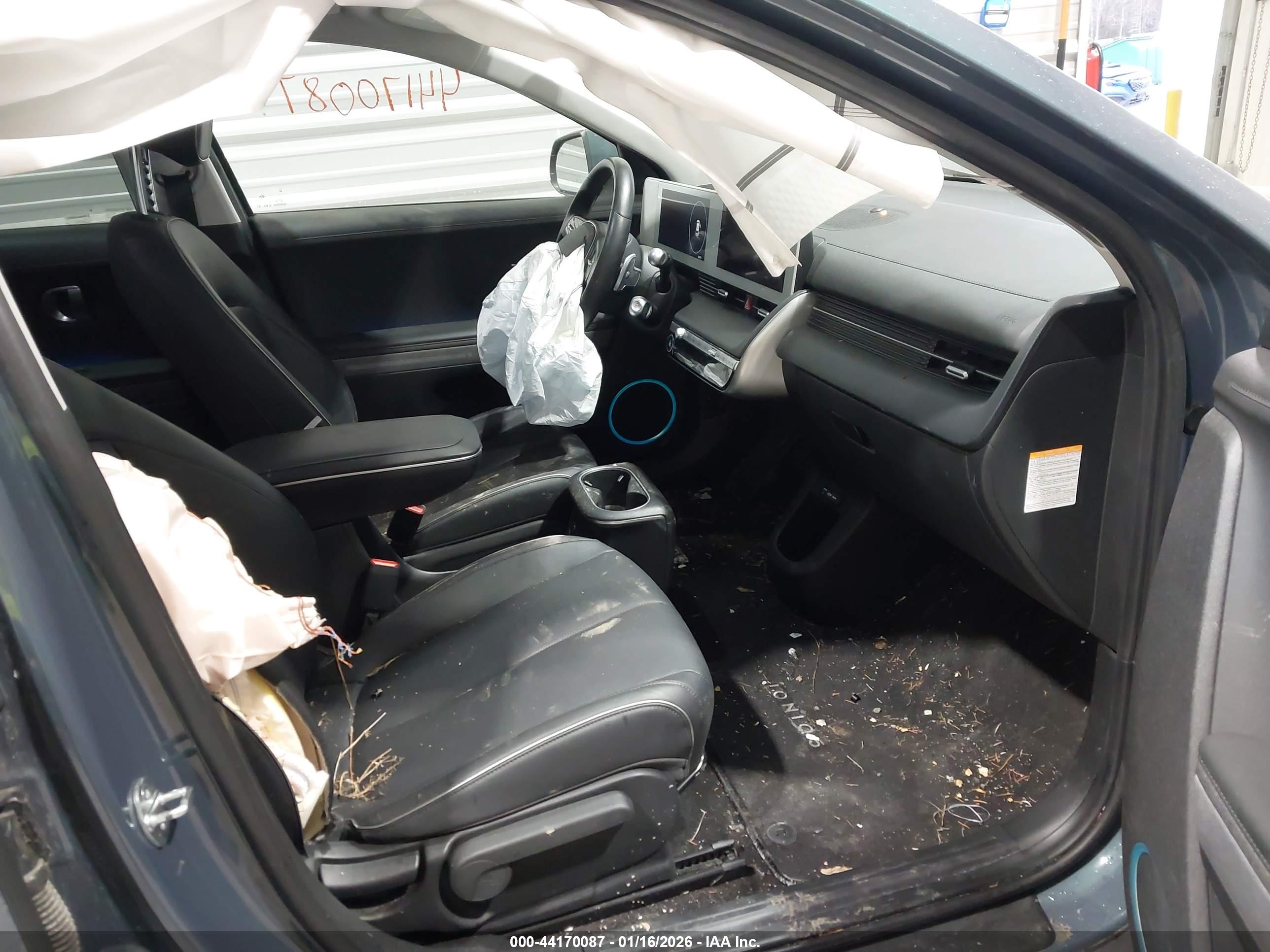 HYUNDAI IONIQ image 5