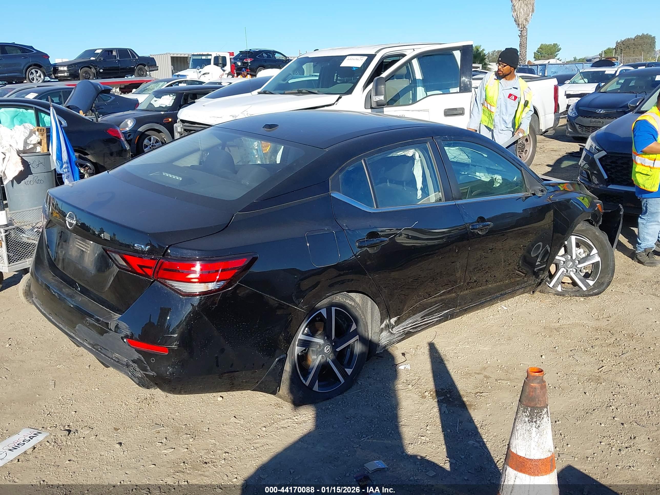 NISSAN SENTRA image 4