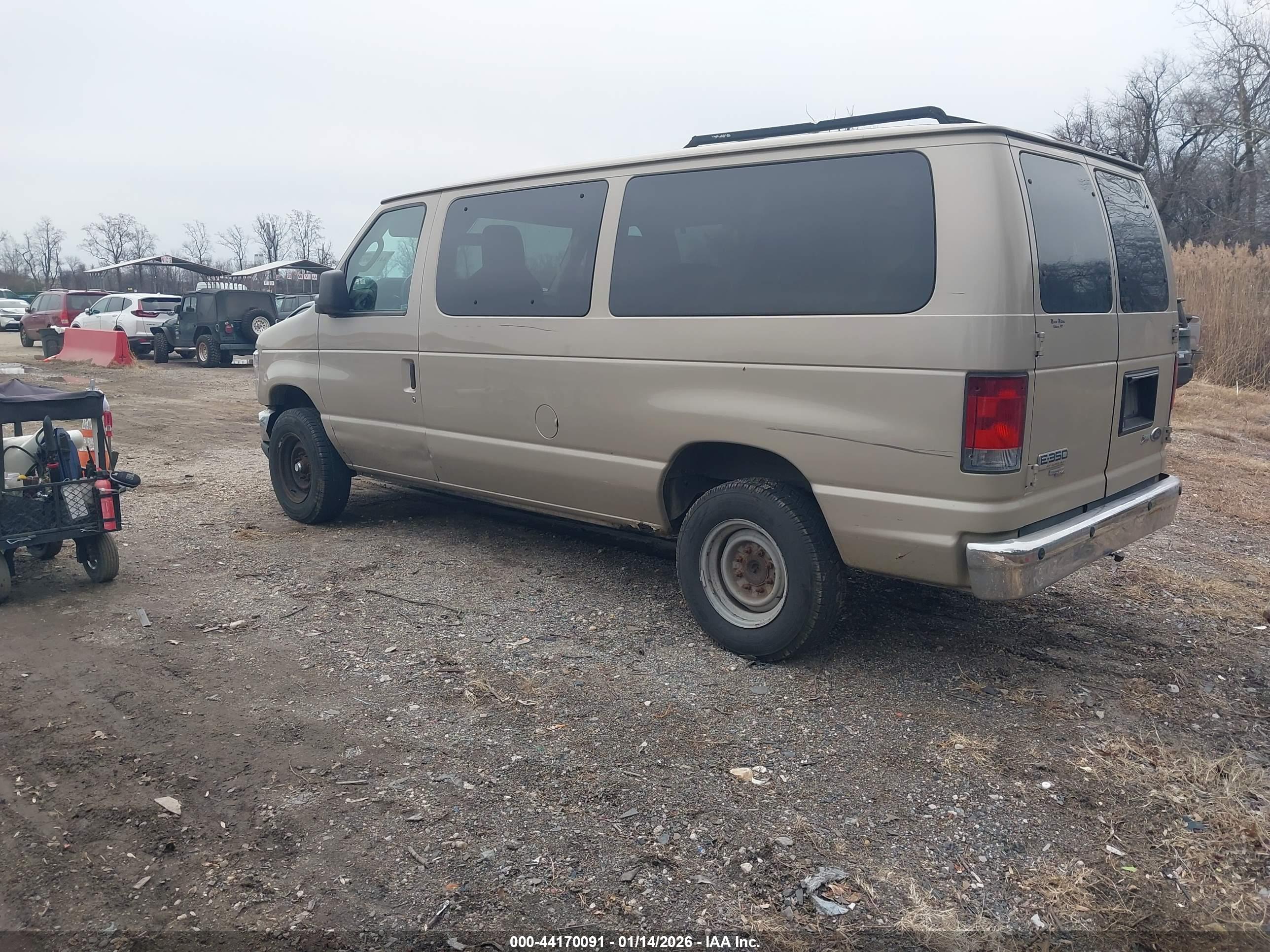 FORD E-350 image 3