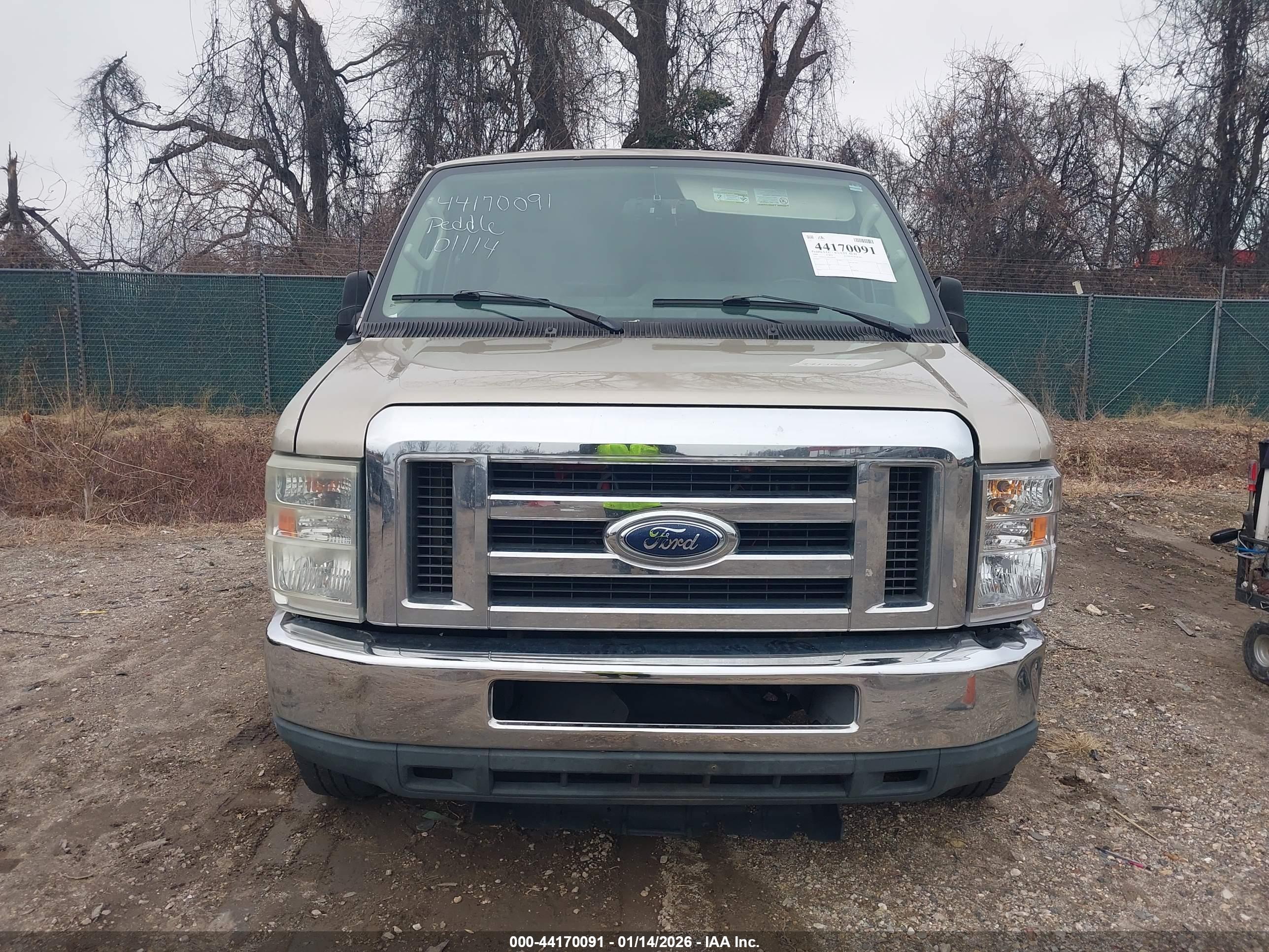 FORD E-350 image 6