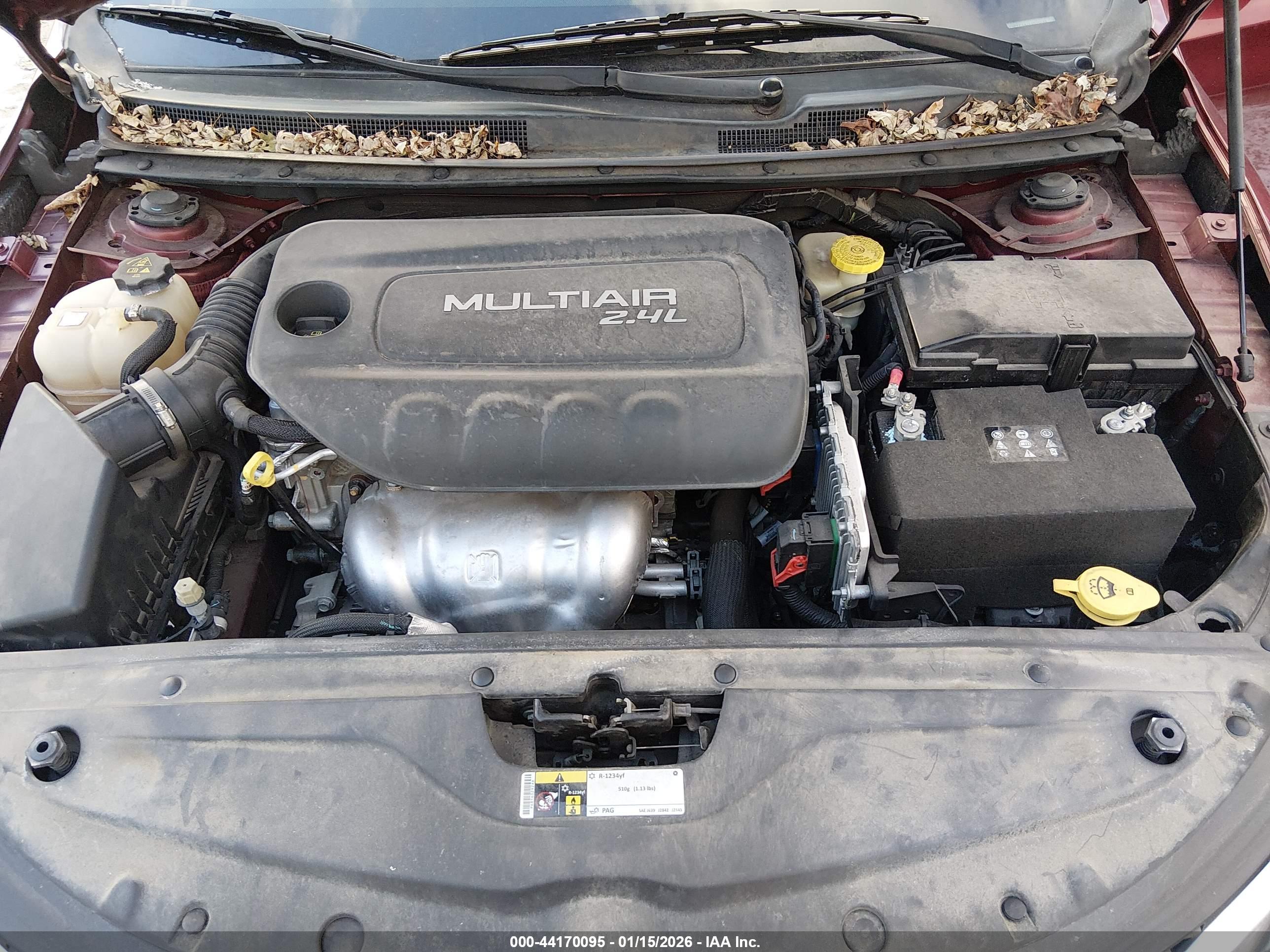 CHRYSLER 200 image 10