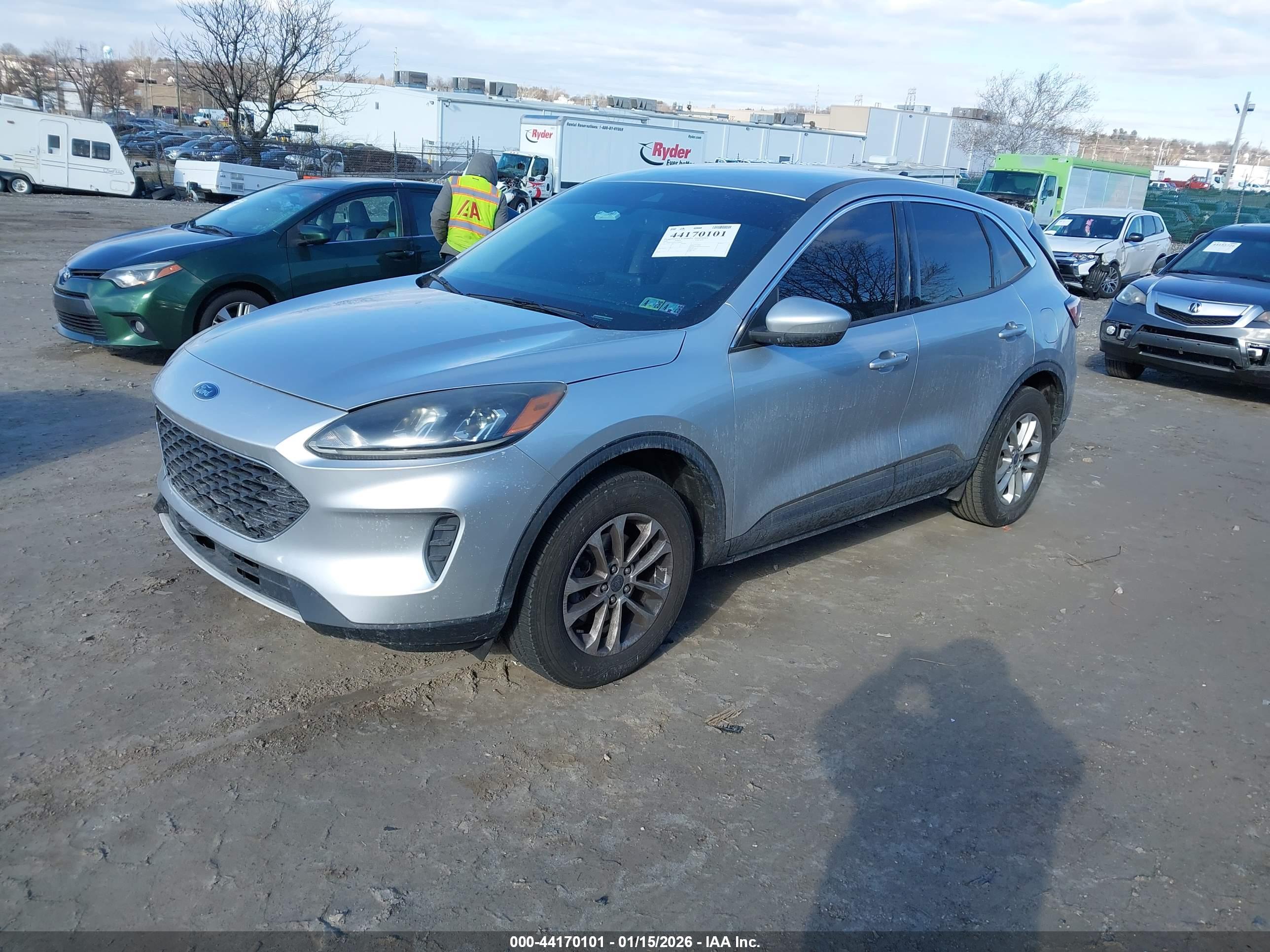 FORD ESCAPE image 2