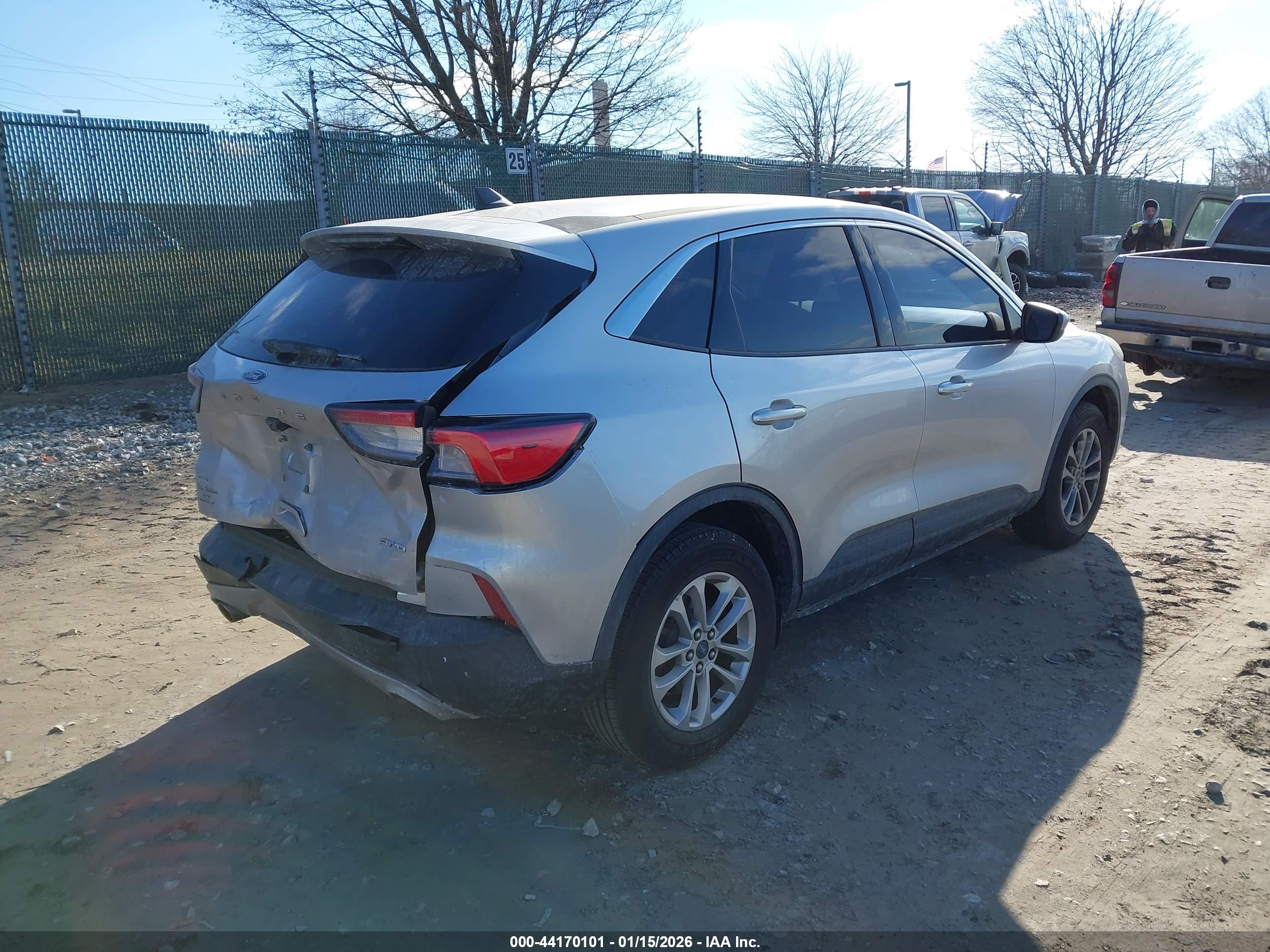 FORD ESCAPE image 4