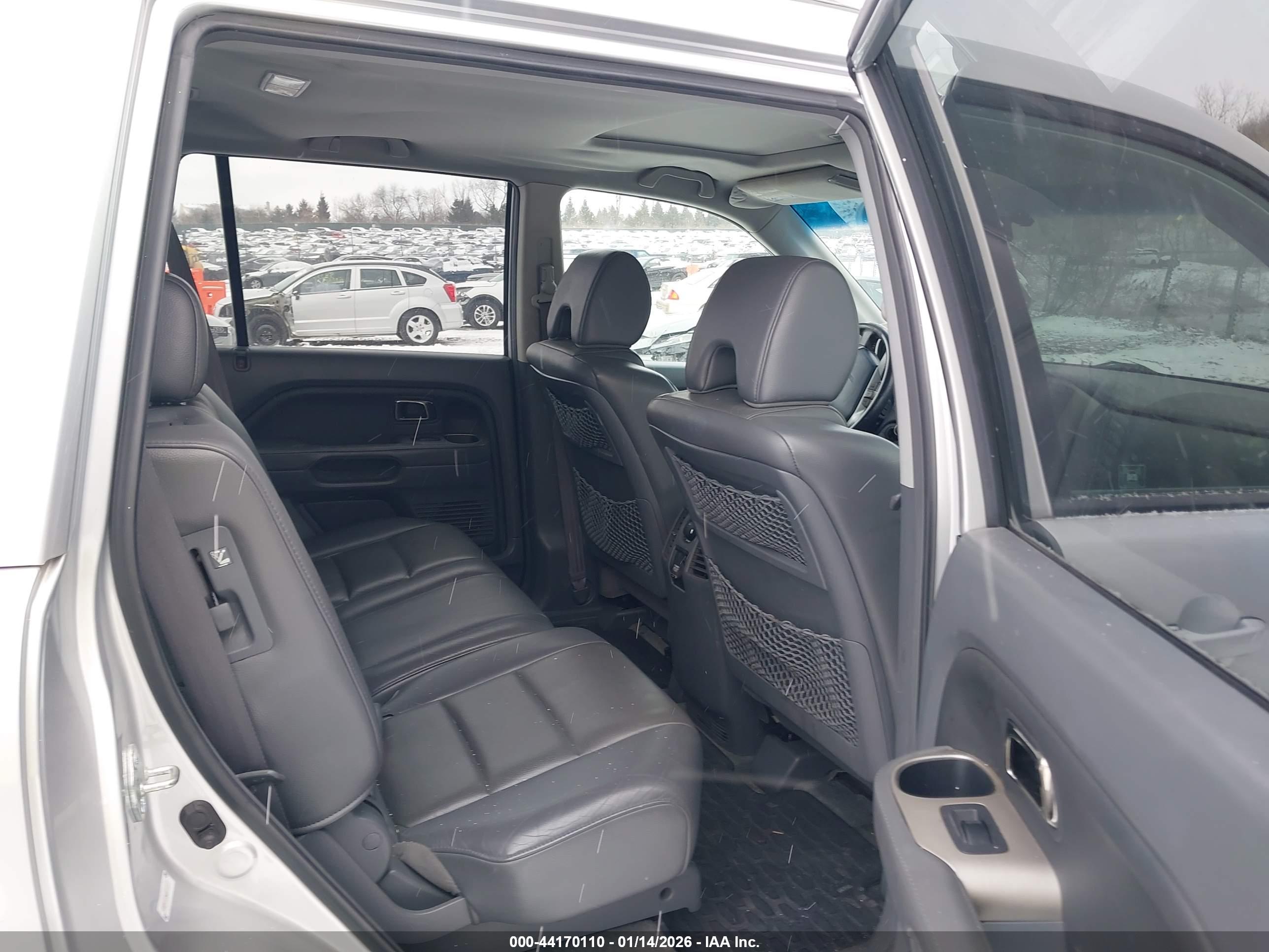 HONDA PILOT image 8