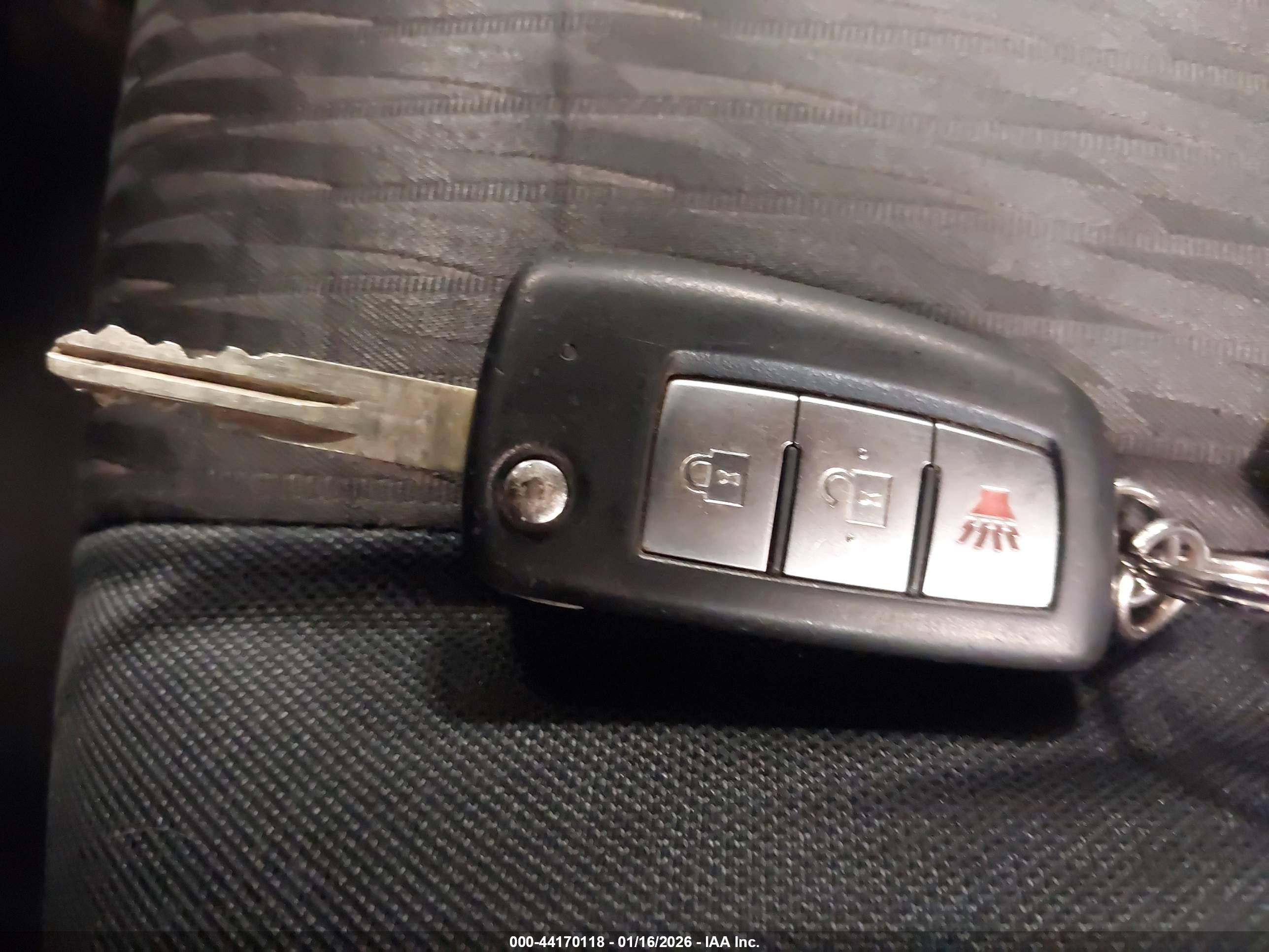 NISSAN ROGUE image 11