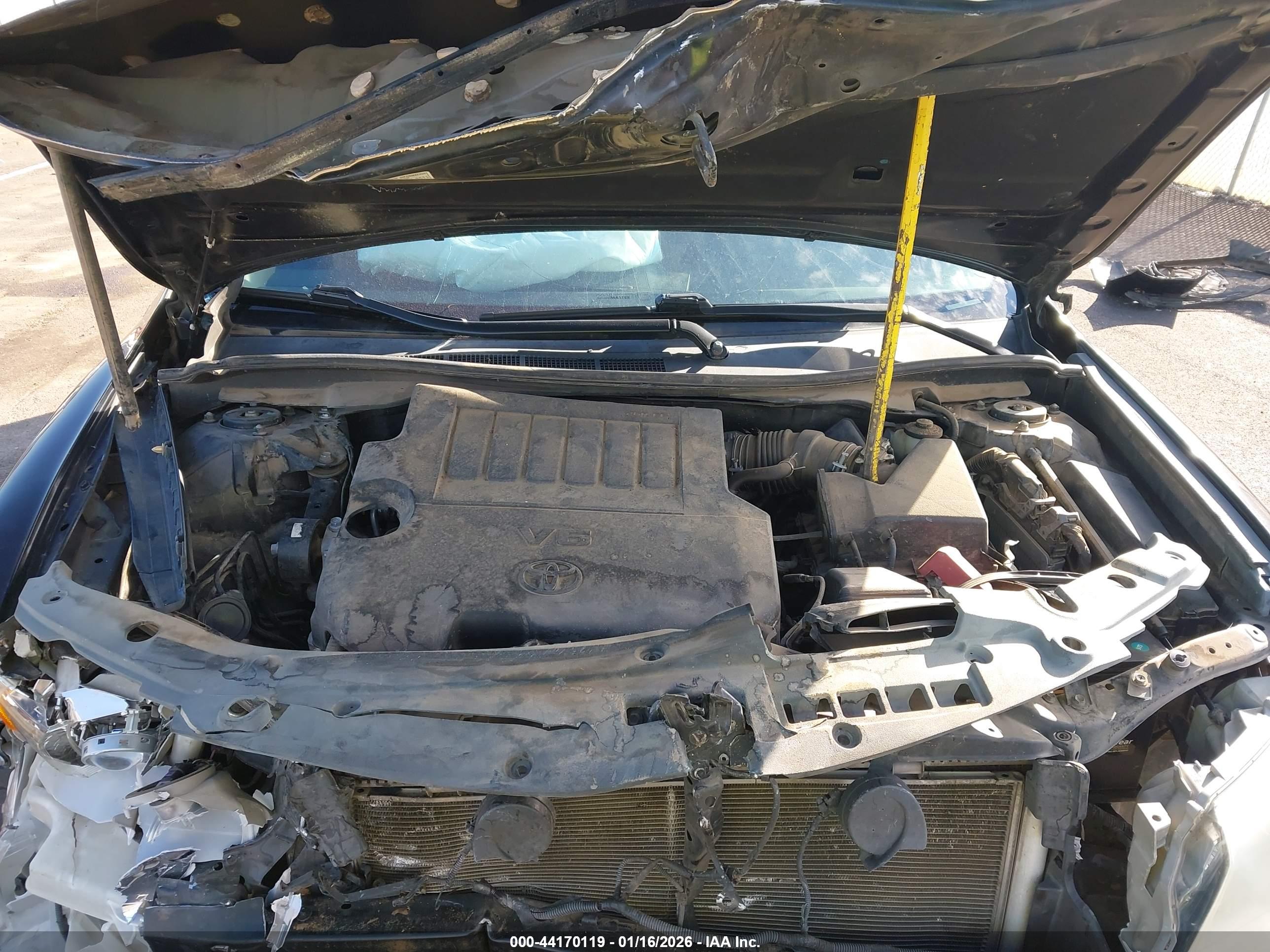 TOYOTA CAMRY image 10