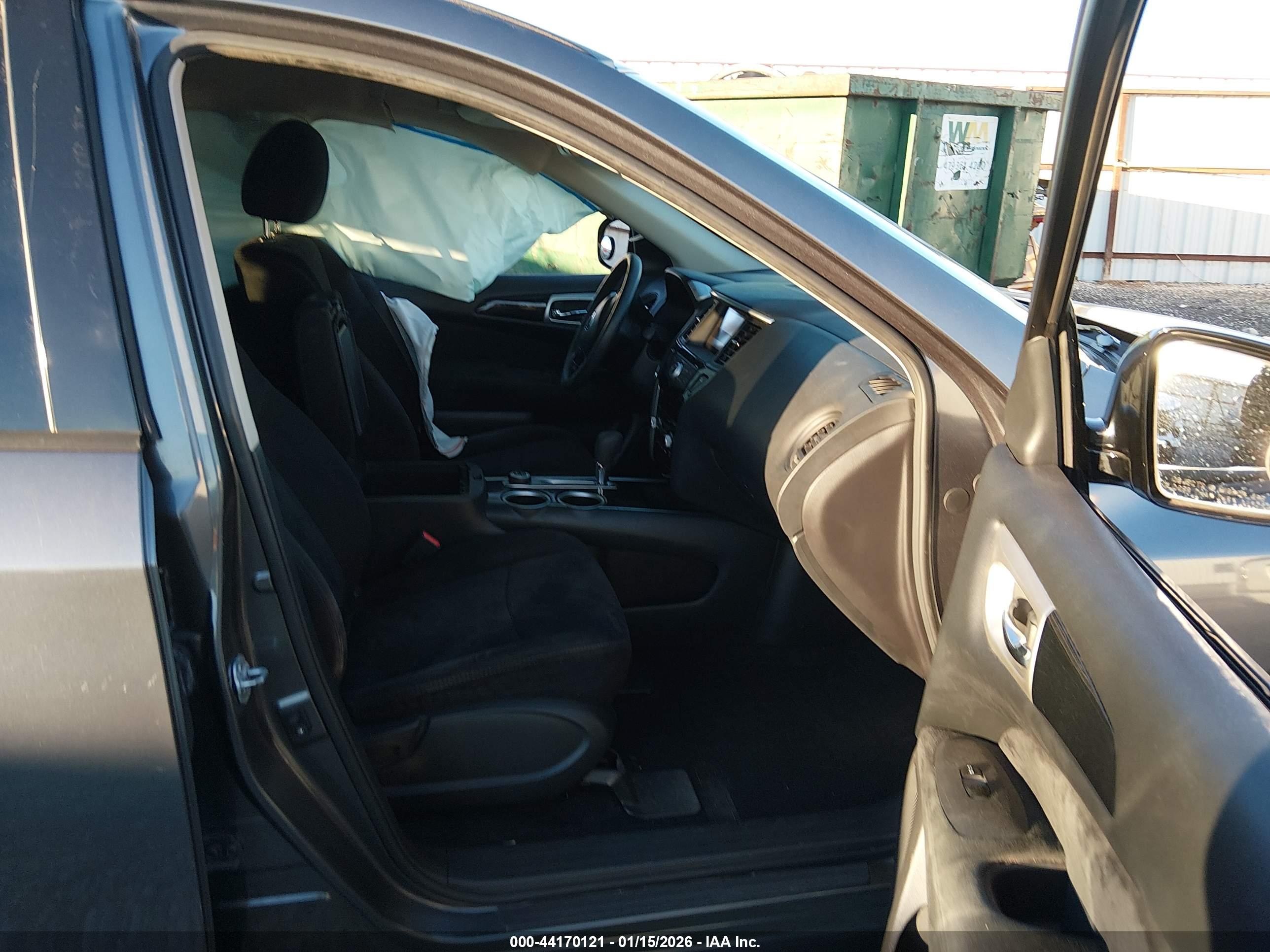 NISSAN PATHFINDER image 5