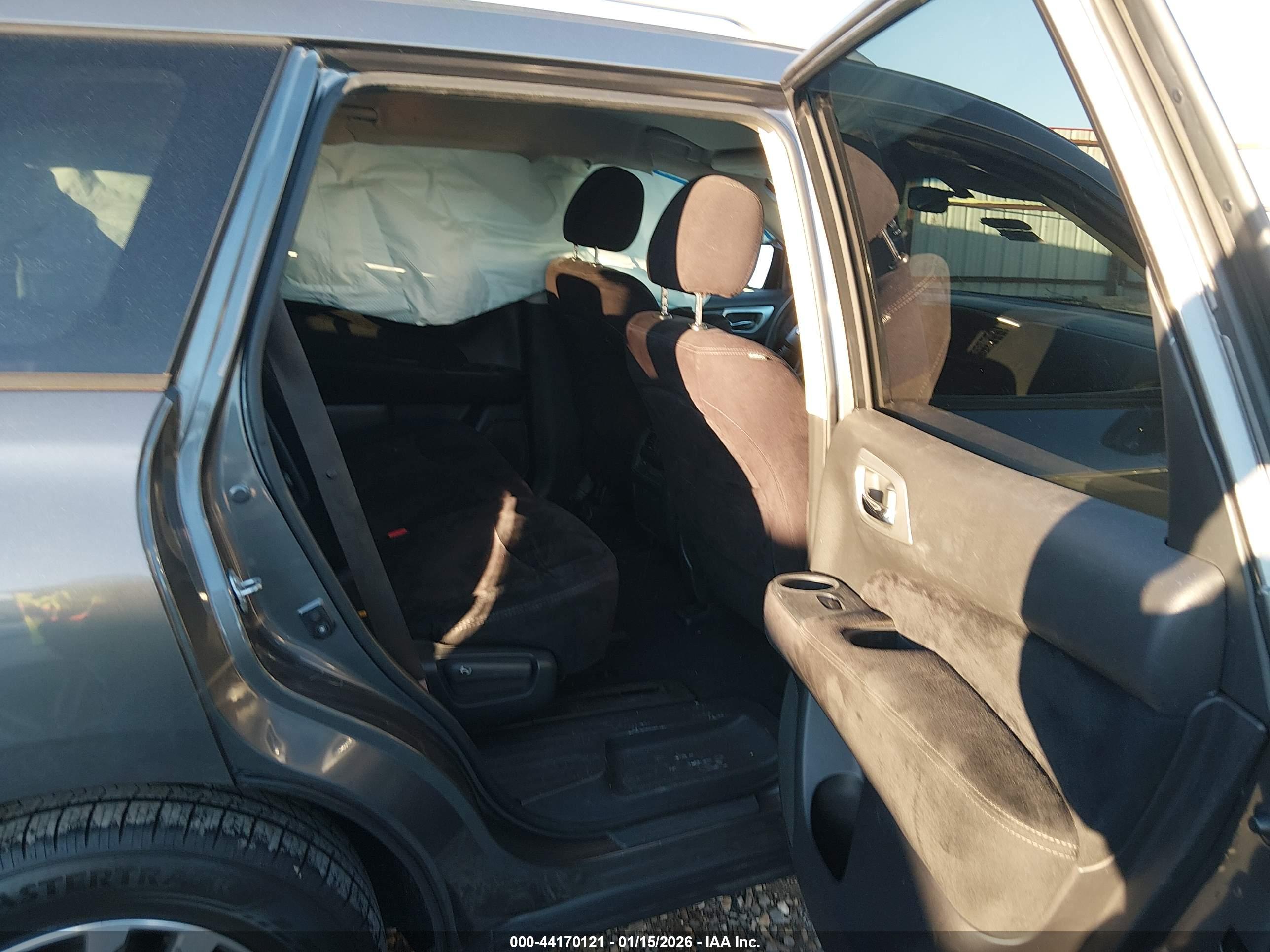 NISSAN PATHFINDER image 8