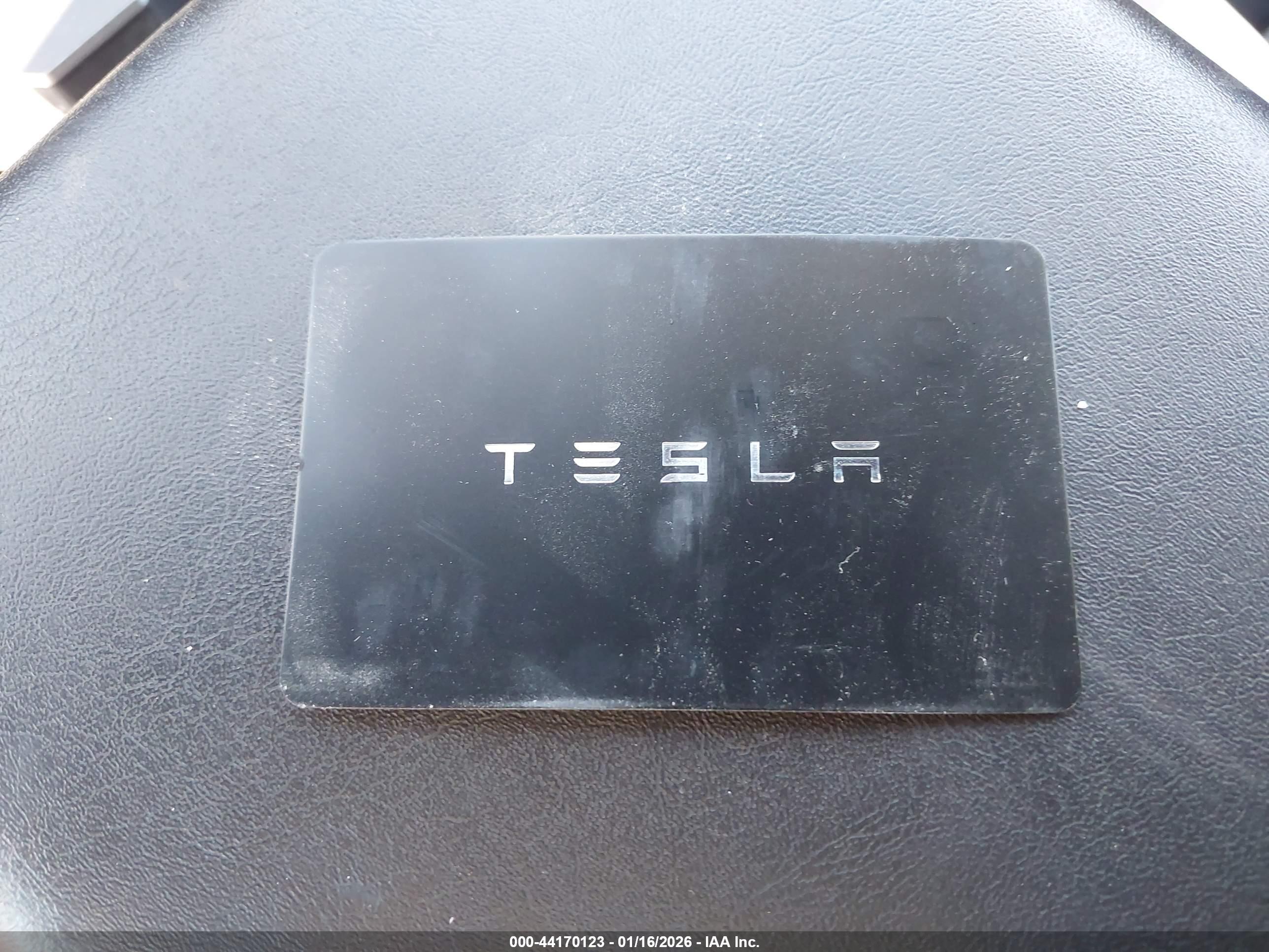 TESLA MODEL image 11