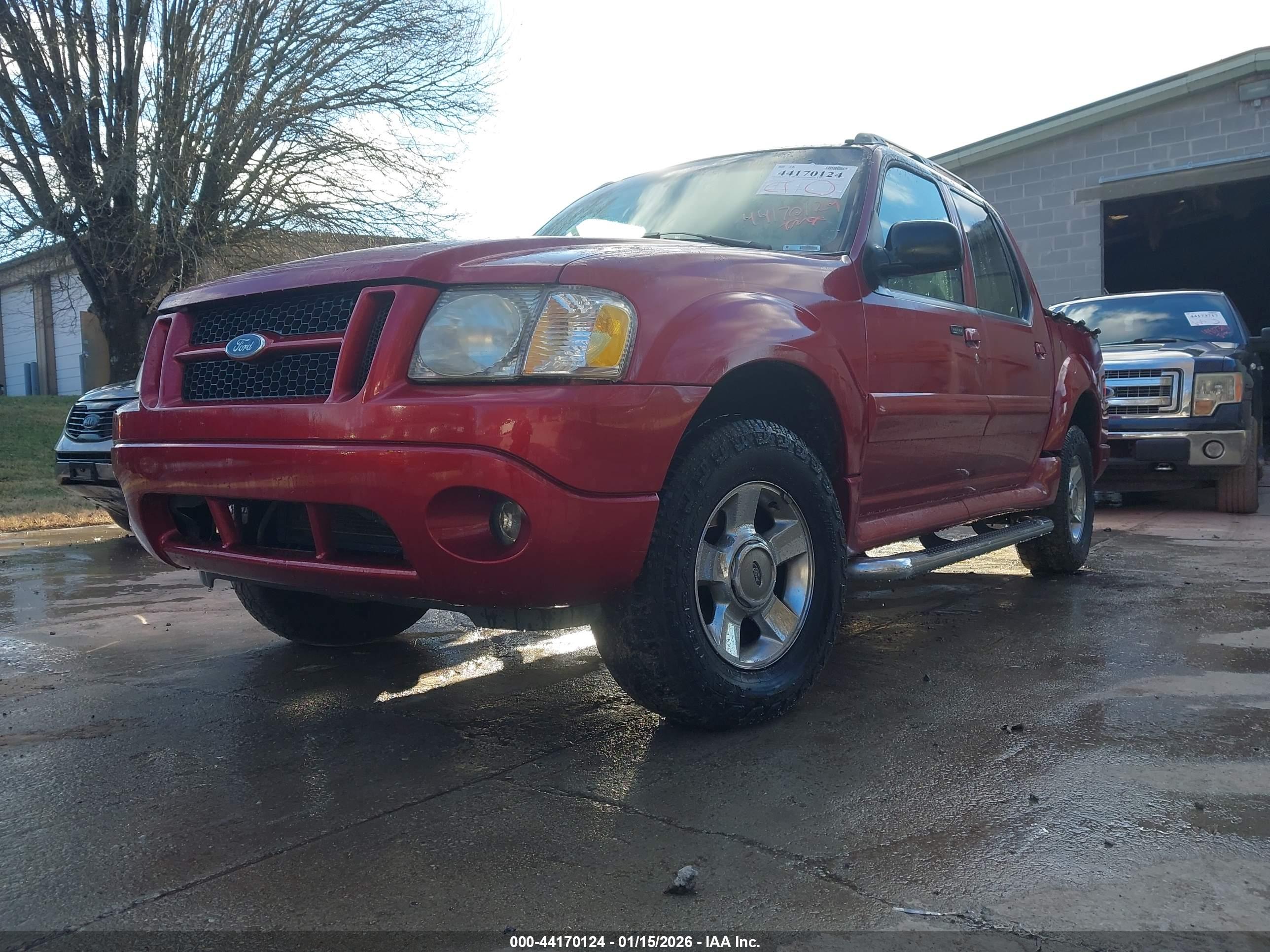 FORD EXPLORER image 2