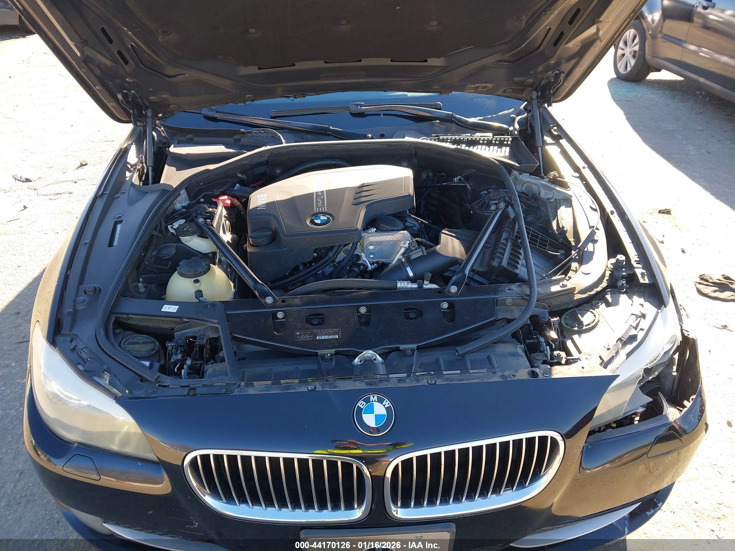 BMW 528I image 10